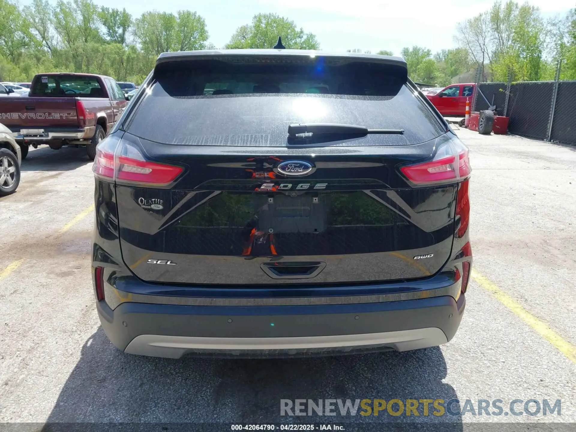 16 Photograph of a damaged car 2FMPK4J9XPBA21925 FORD EDGE 2023