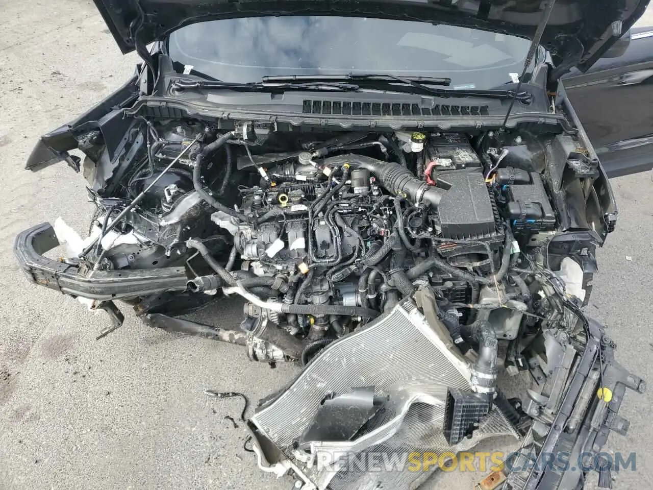 13 Photograph of a damaged car 2FMPK4J9XPBA38157 FORD EDGE 2023