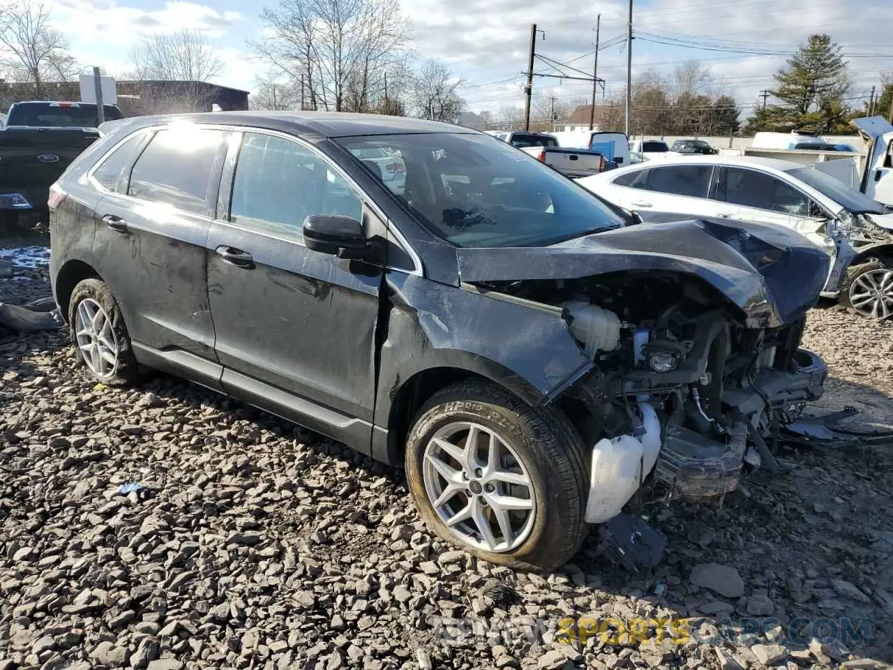 4 Photograph of a damaged car 2FMPK4J9XPBA38238 FORD EDGE 2023