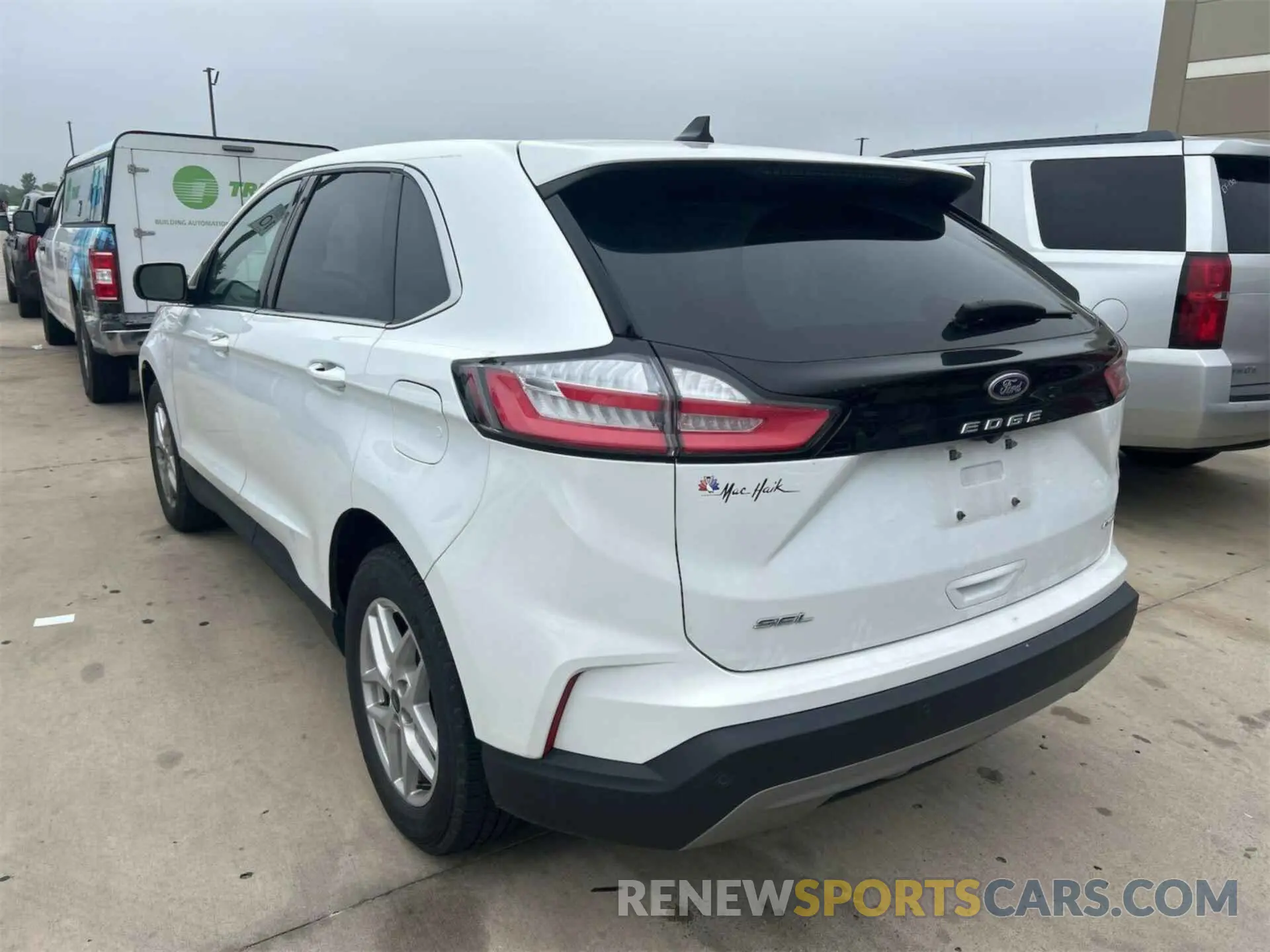 15 Photograph of a damaged car 2FMPK4J9XPBA61261 FORD EDGE 2023