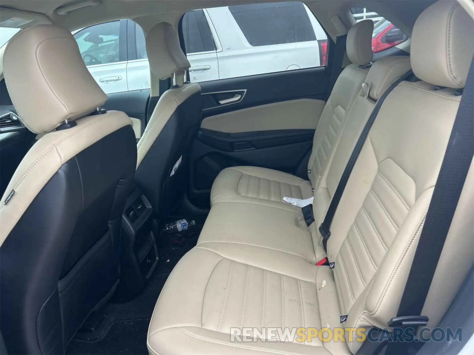 2 Photograph of a damaged car 2FMPK4J9XPBA61261 FORD EDGE 2023