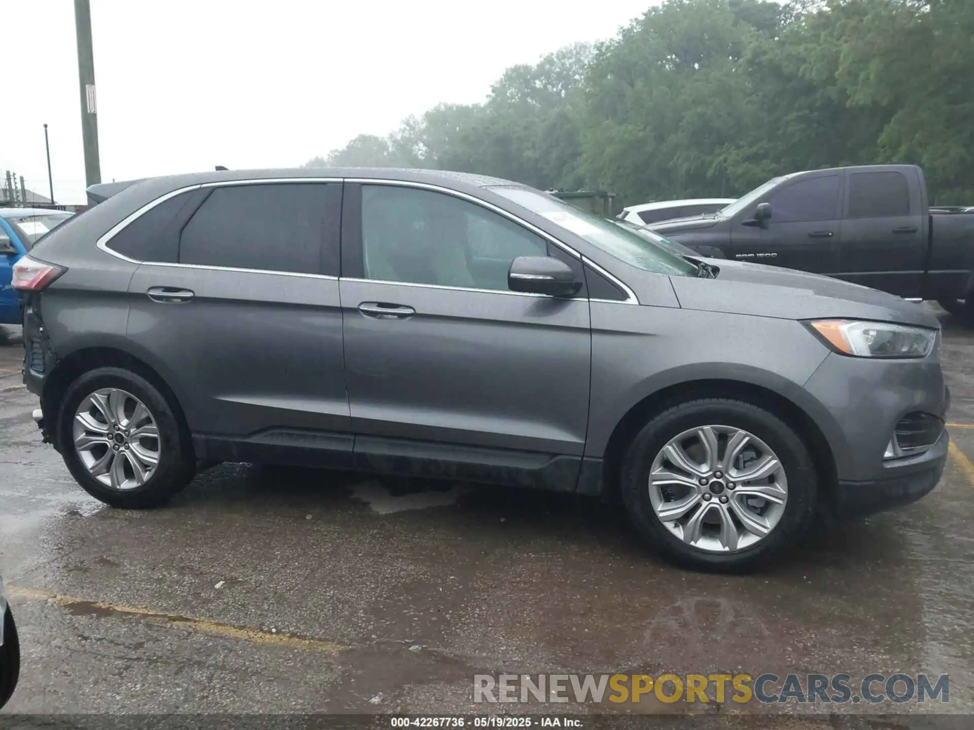 13 Photograph of a damaged car 2FMPK4K91PBA00749 FORD EDGE 2023