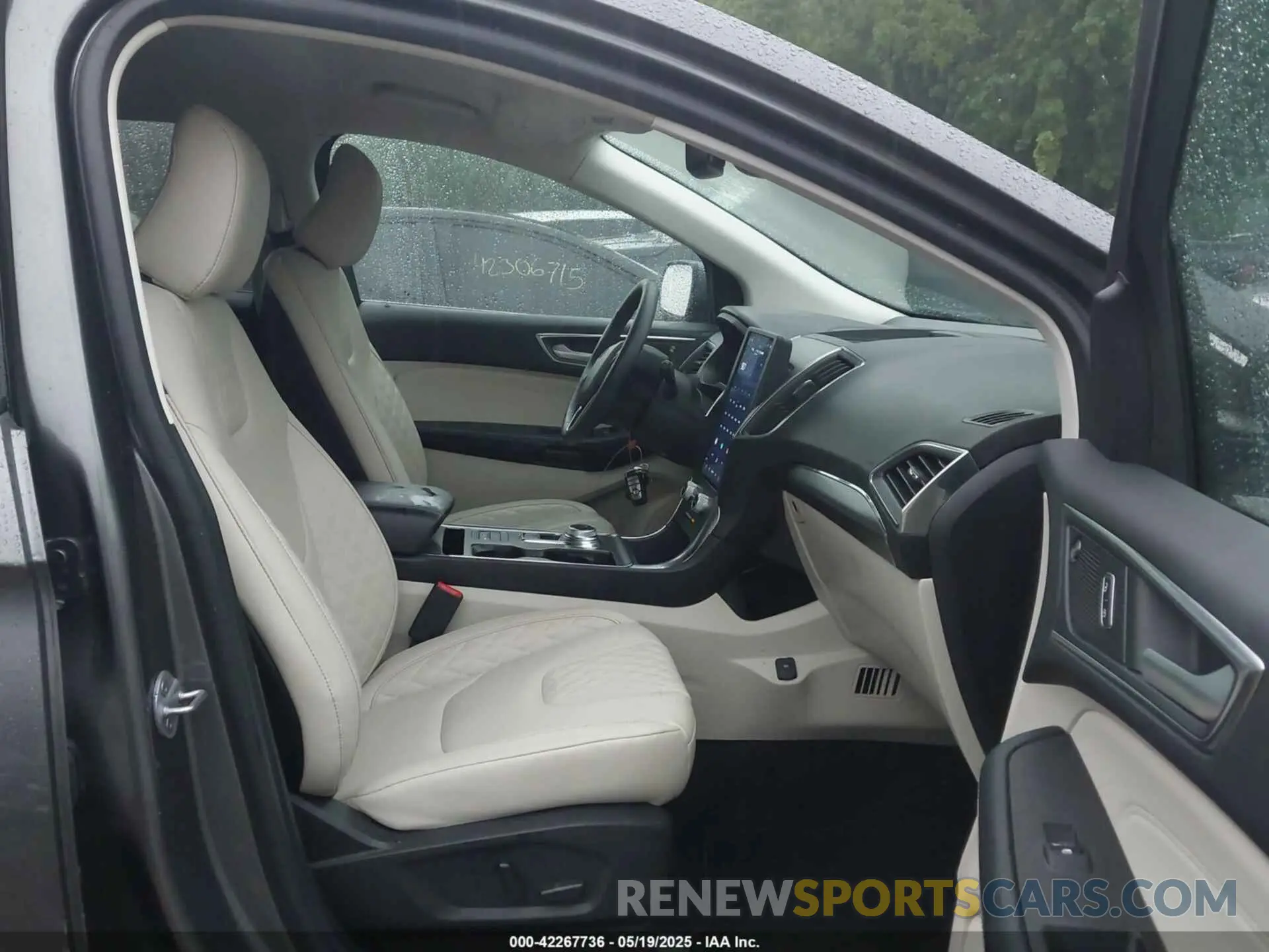 5 Photograph of a damaged car 2FMPK4K91PBA00749 FORD EDGE 2023