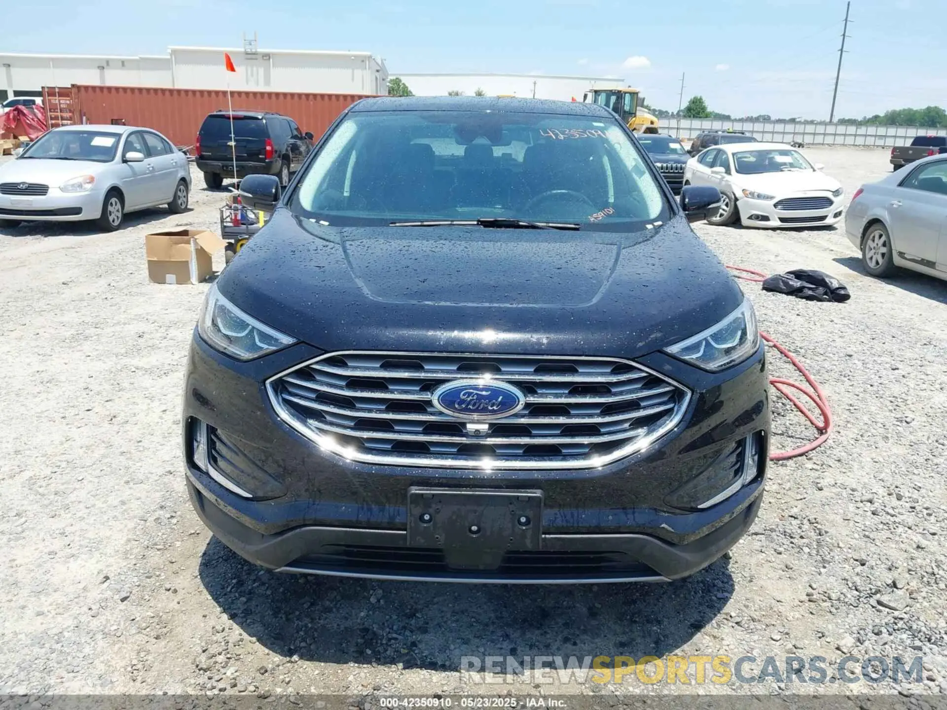 11 Photograph of a damaged car 2FMPK4K92PBA59101 FORD EDGE 2023