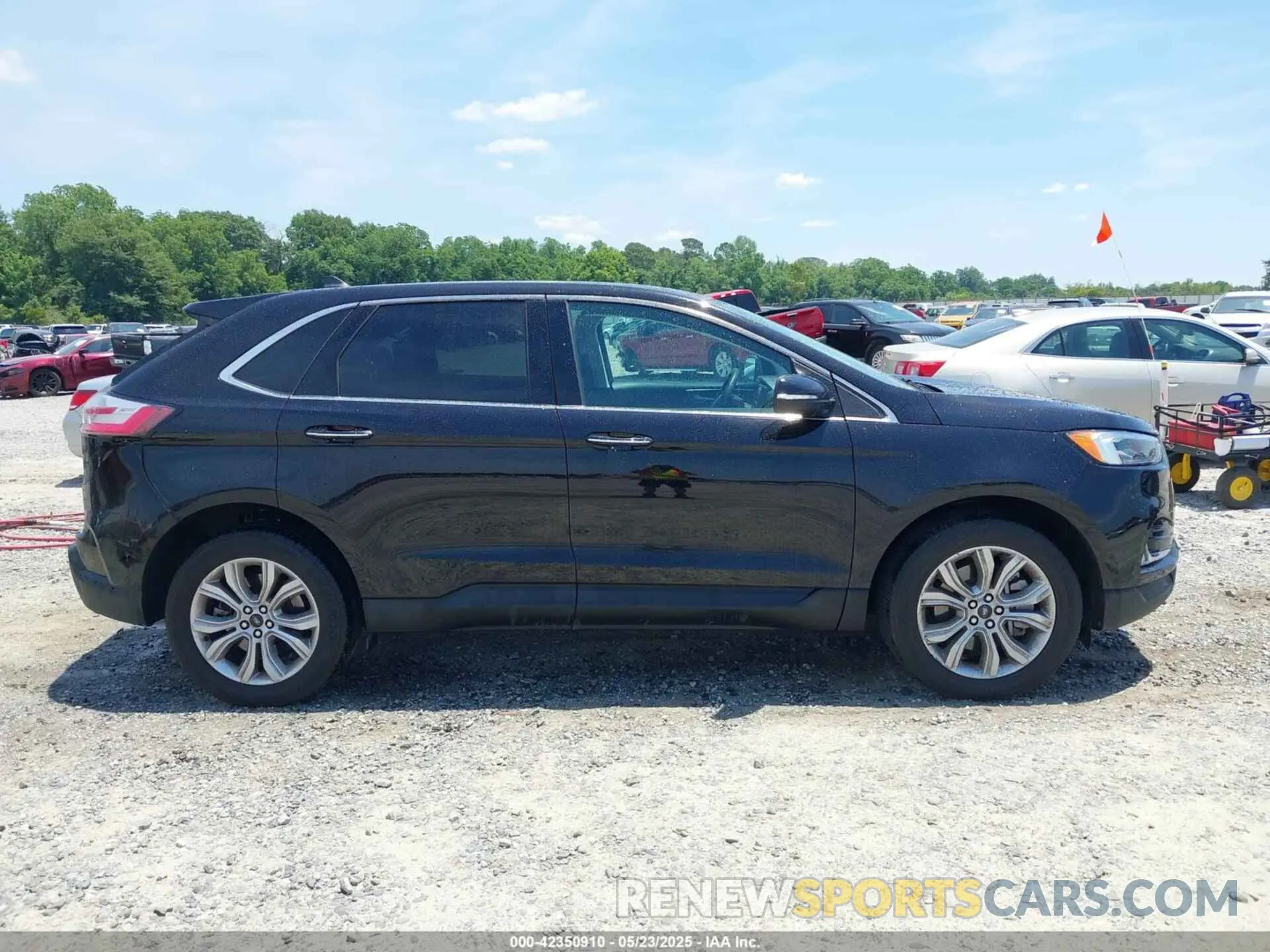 12 Photograph of a damaged car 2FMPK4K92PBA59101 FORD EDGE 2023