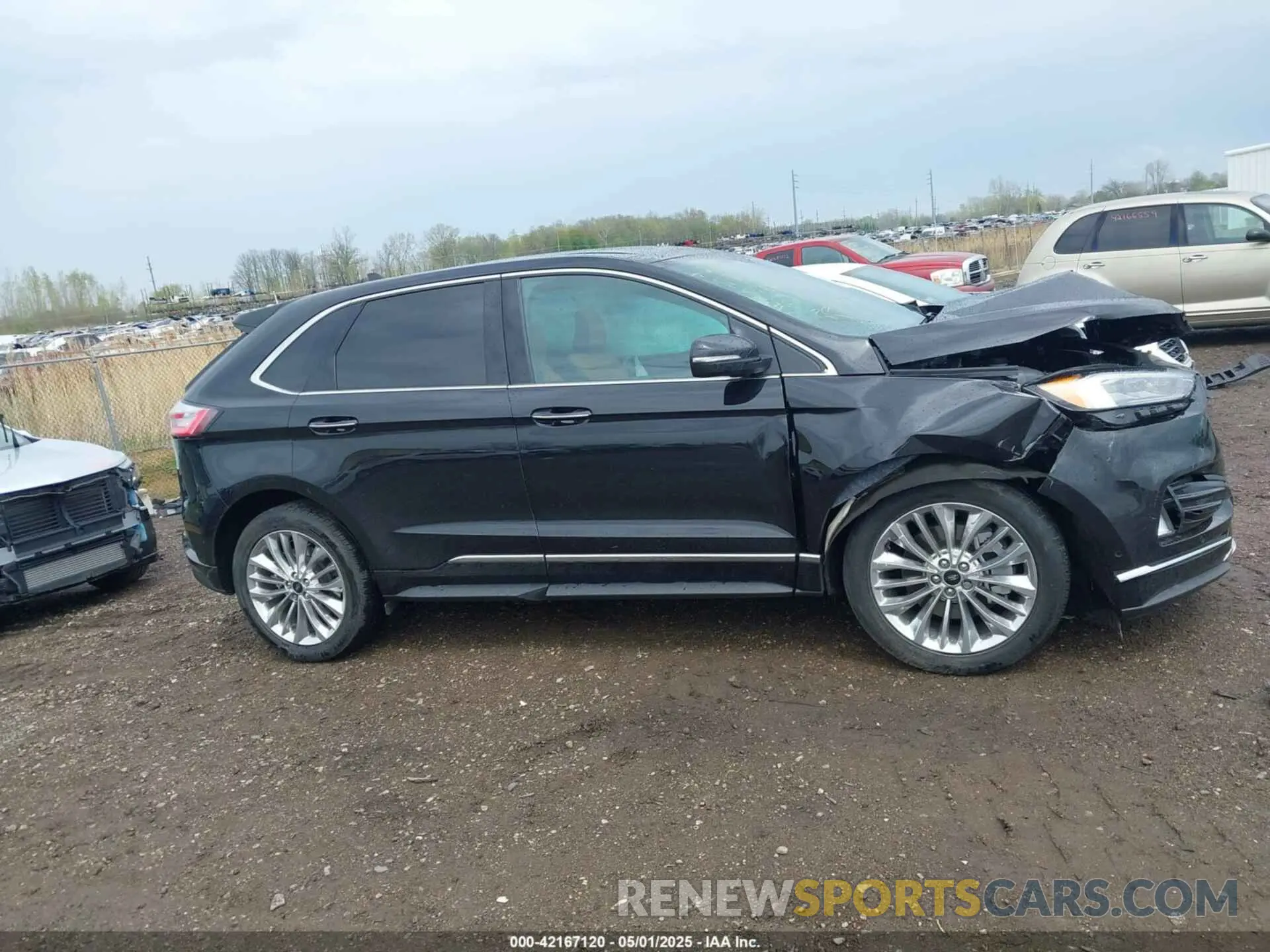13 Photograph of a damaged car 2FMPK4K94PBA55762 FORD EDGE 2023