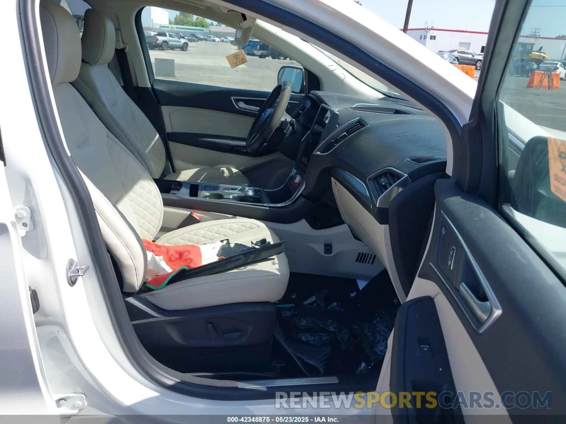 5 Photograph of a damaged car 2FMPK4K98PBA16124 FORD EDGE 2023