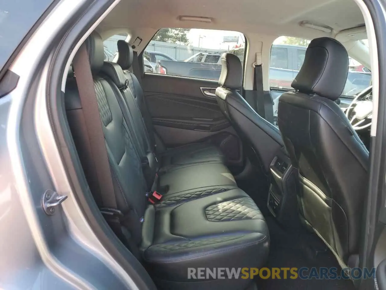 11 Photograph of a damaged car 2FMPK4K98PBA45218 FORD EDGE 2023
