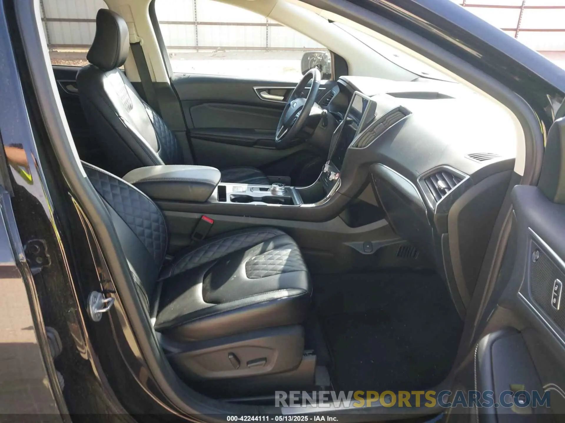 5 Photograph of a damaged car 2FMPK4K99PBA58026 FORD EDGE 2023