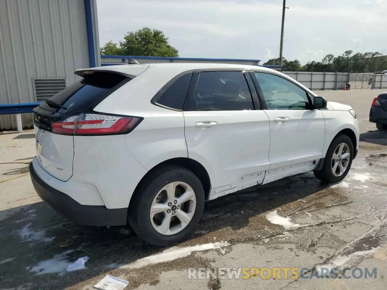3 Photograph of a damaged car 2FMPK4G90RBA04688 FORD EDGE 2024