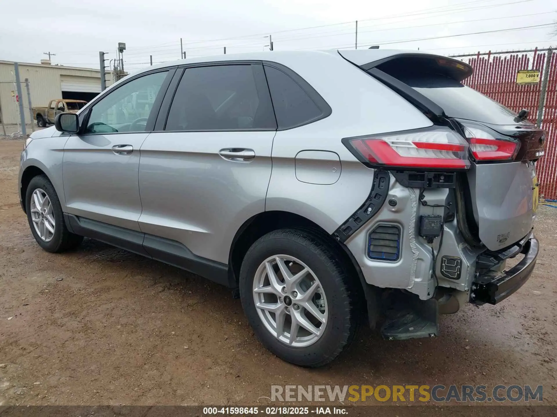 3 Photograph of a damaged car 2FMPK4G90RBA19272 FORD EDGE 2024