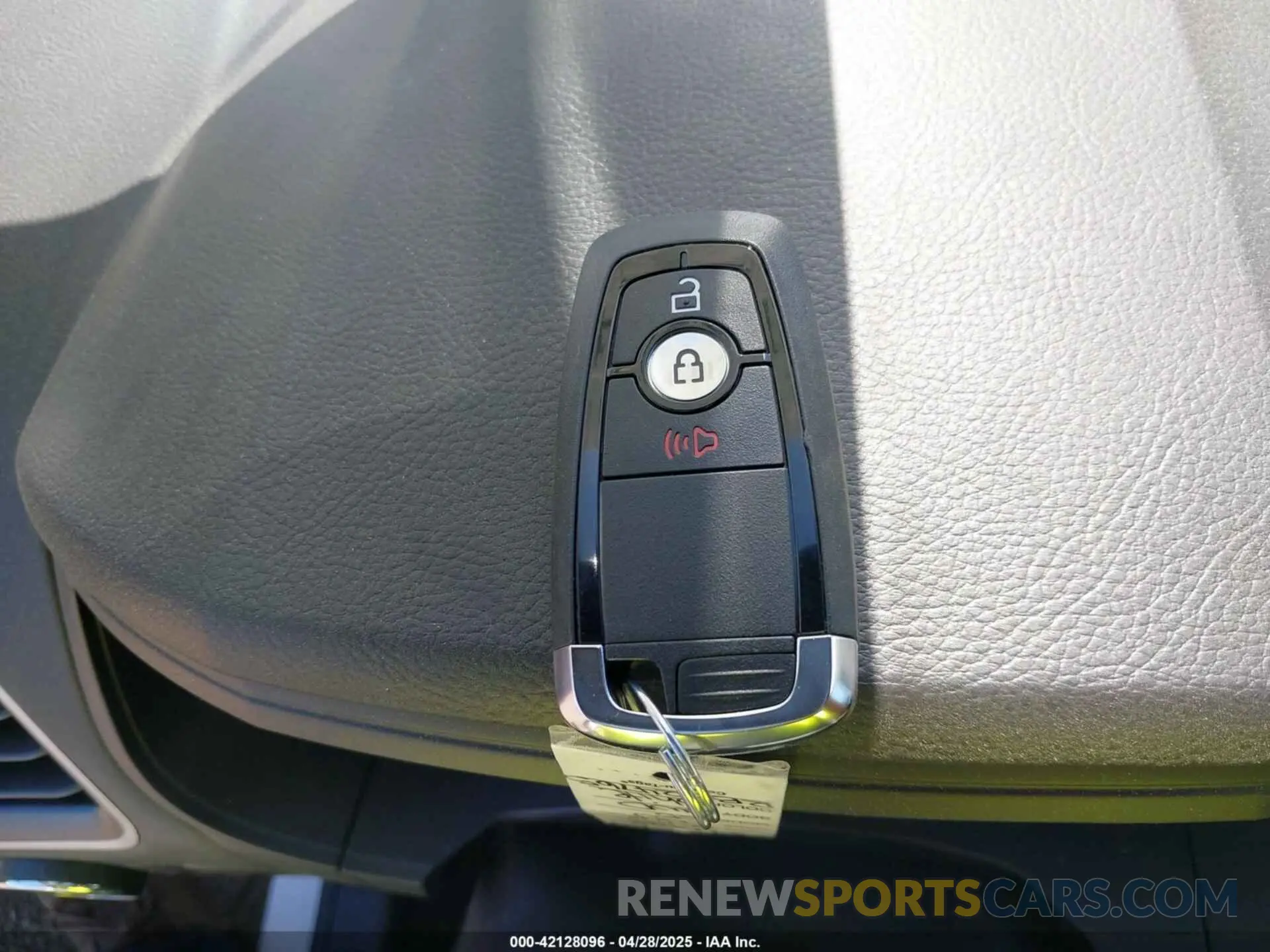 11 Photograph of a damaged car 2FMPK4G90RBB24765 FORD EDGE 2024