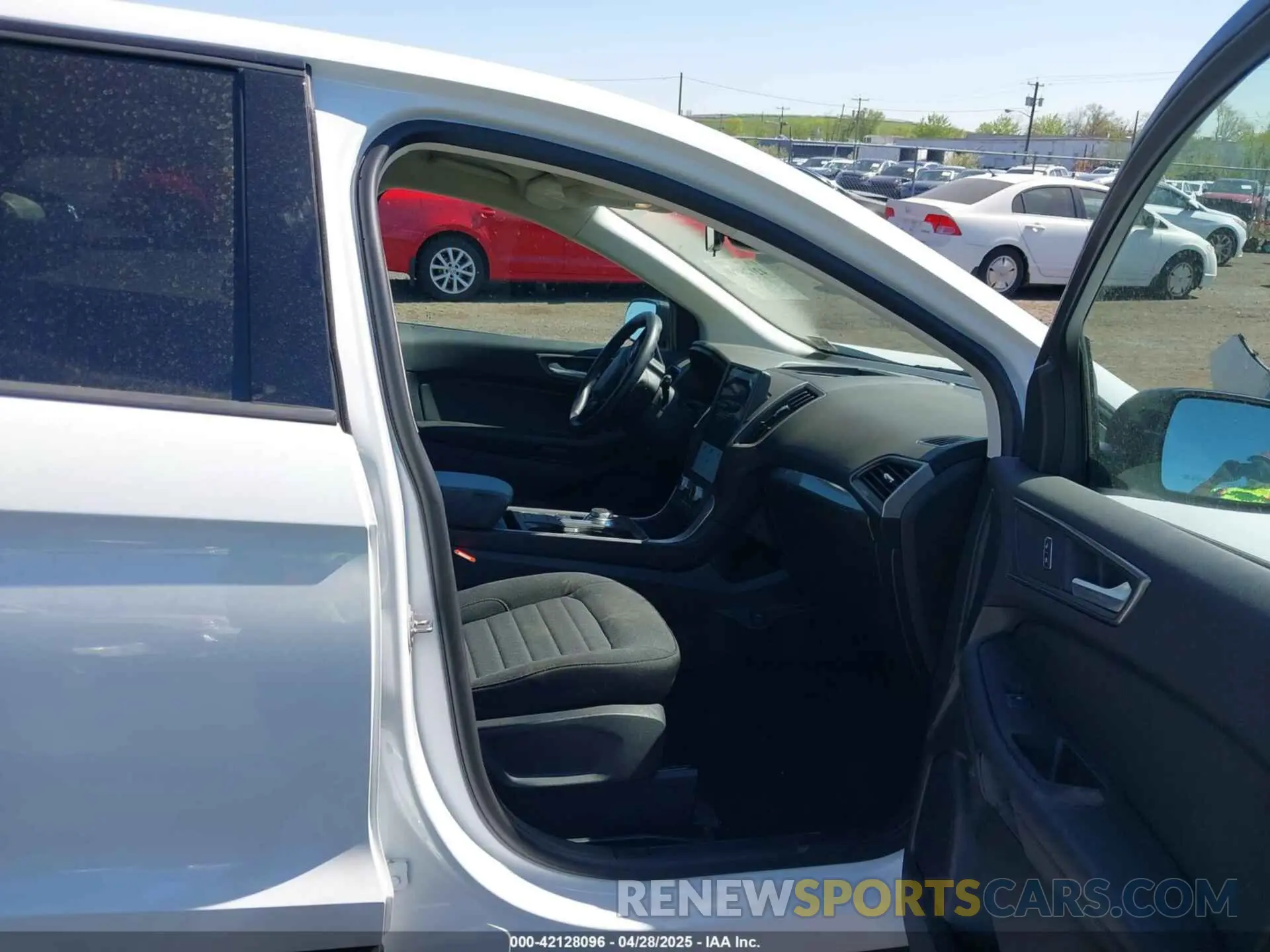 5 Photograph of a damaged car 2FMPK4G90RBB24765 FORD EDGE 2024
