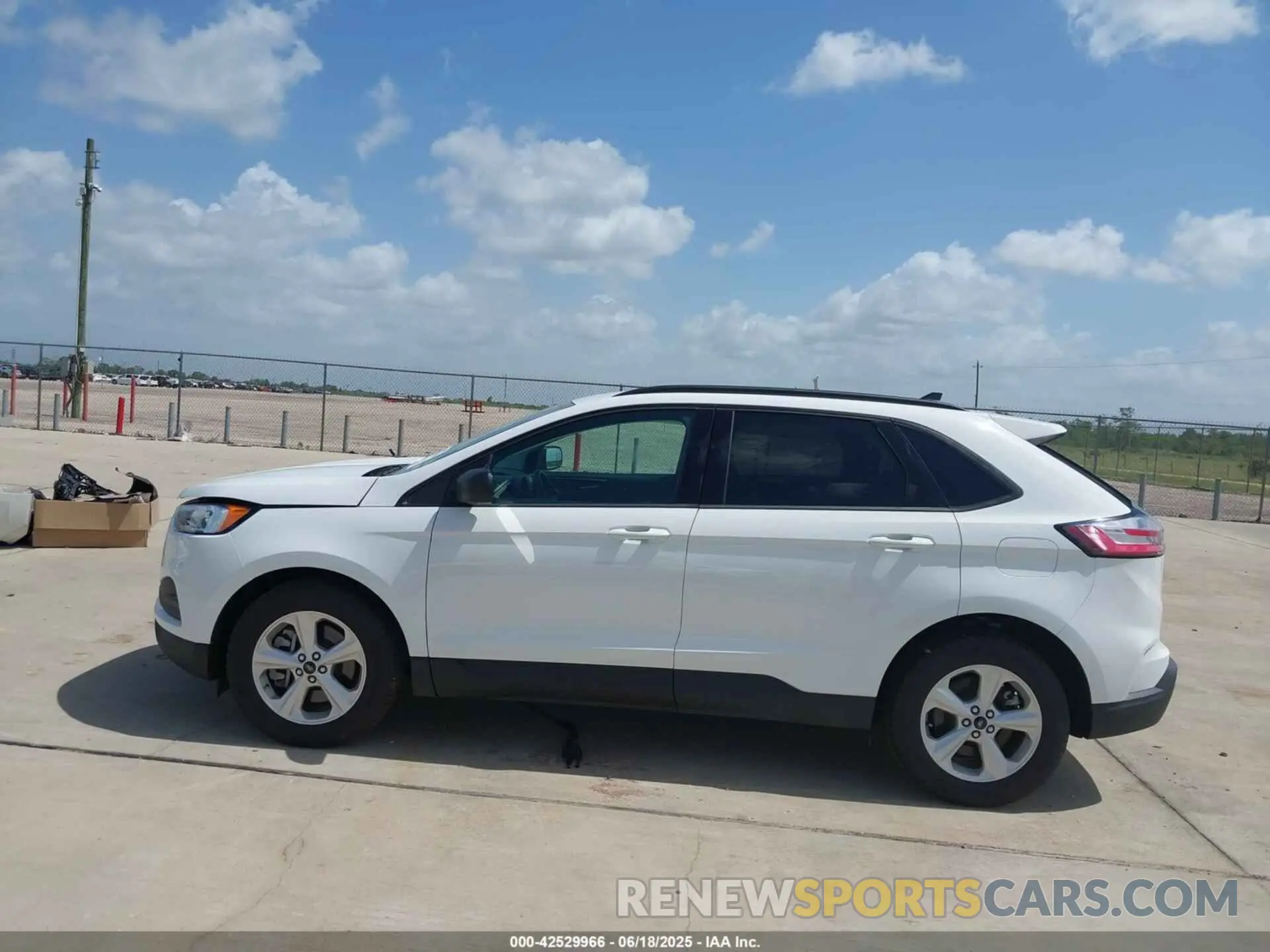 14 Photograph of a damaged car 2FMPK4G91RBB26976 FORD EDGE 2024