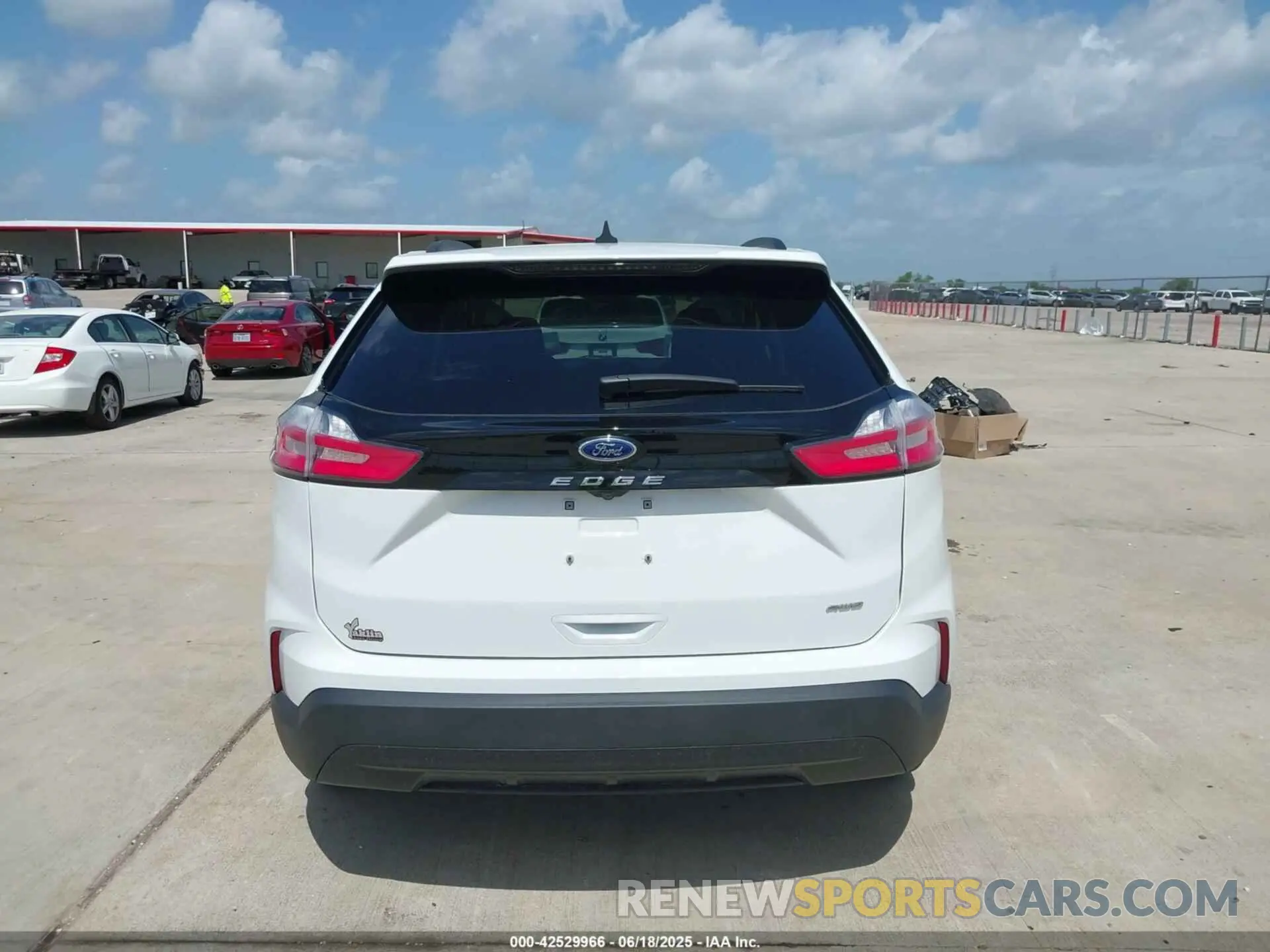 16 Photograph of a damaged car 2FMPK4G91RBB26976 FORD EDGE 2024