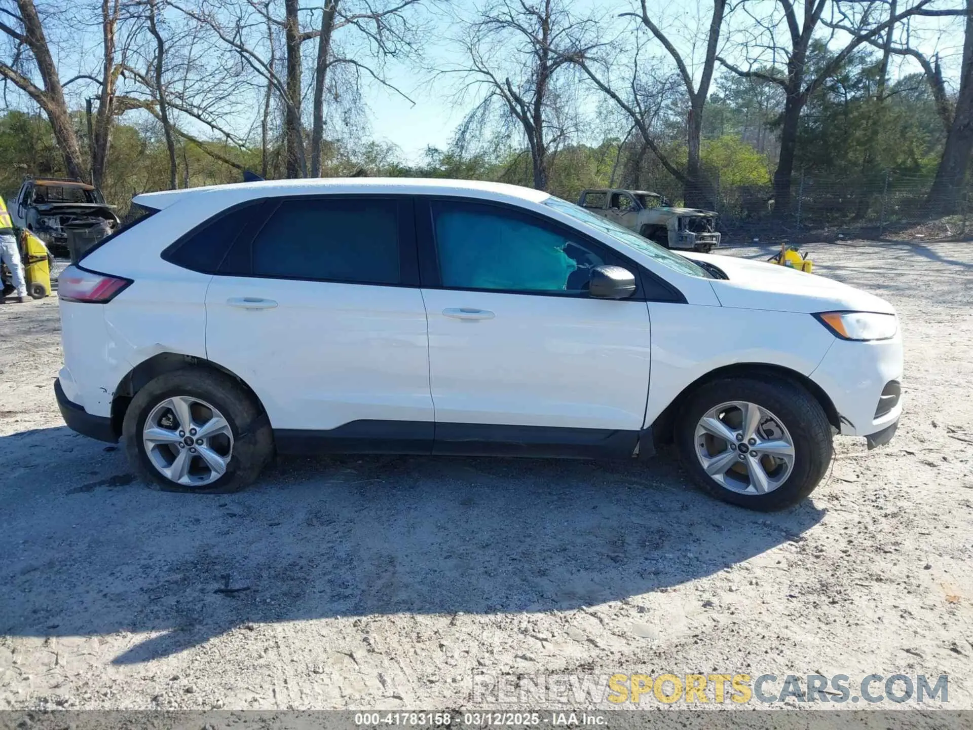 14 Photograph of a damaged car 2FMPK4G92RBA47784 FORD EDGE 2024