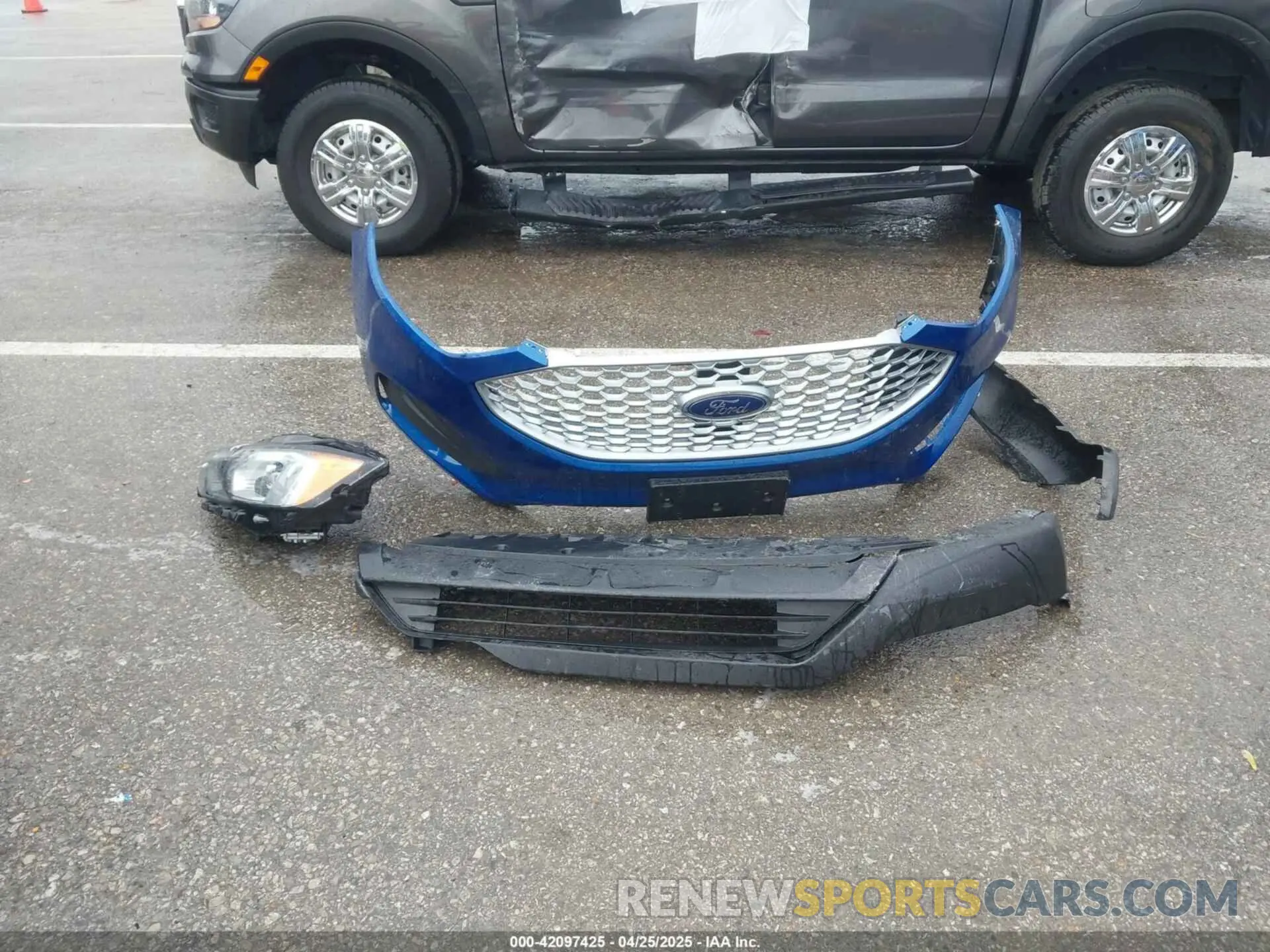 12 Photograph of a damaged car 2FMPK4G93RBA72662 FORD EDGE 2024