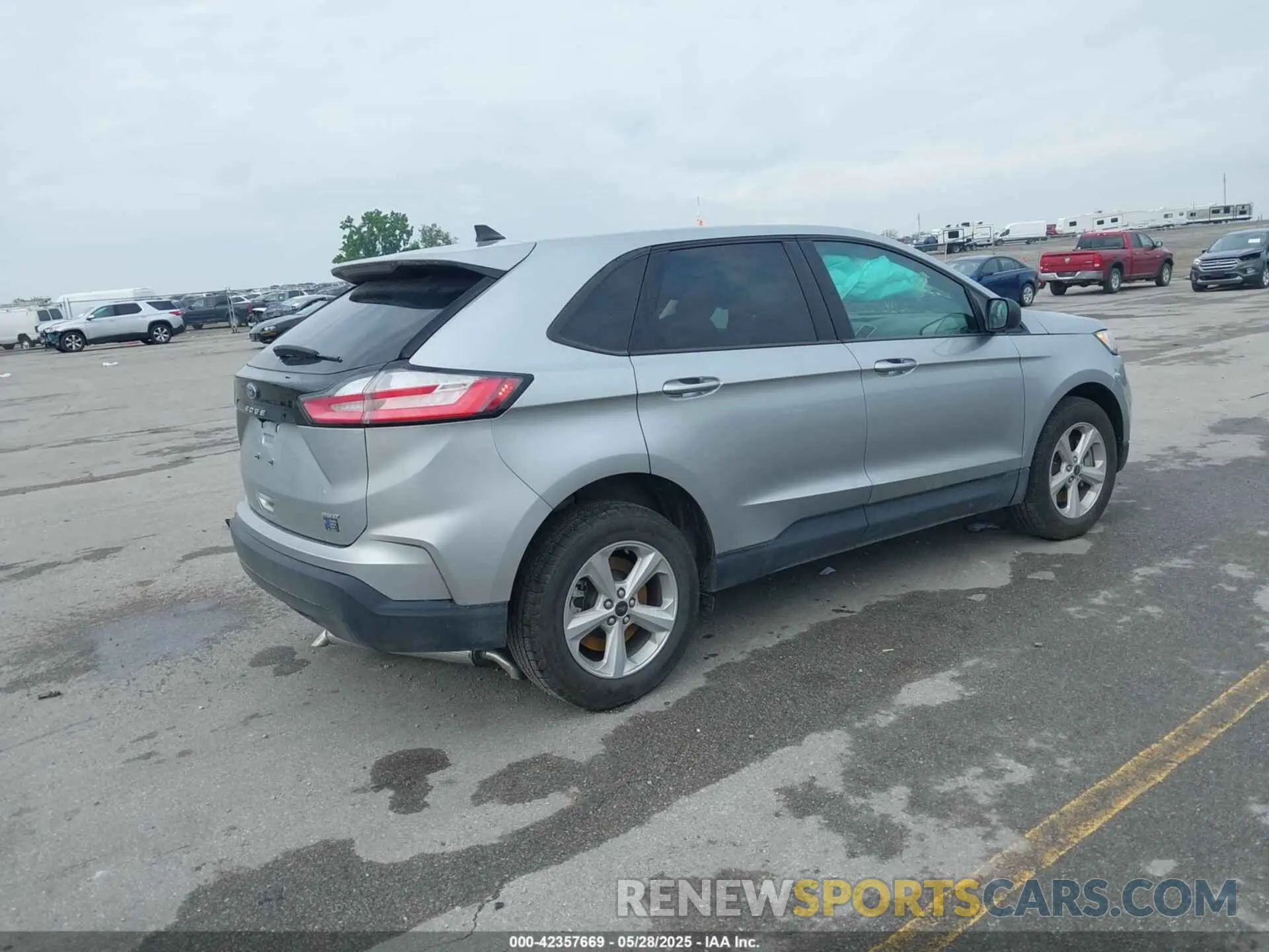 4 Photograph of a damaged car 2FMPK4G97RBB21491 FORD EDGE 2024