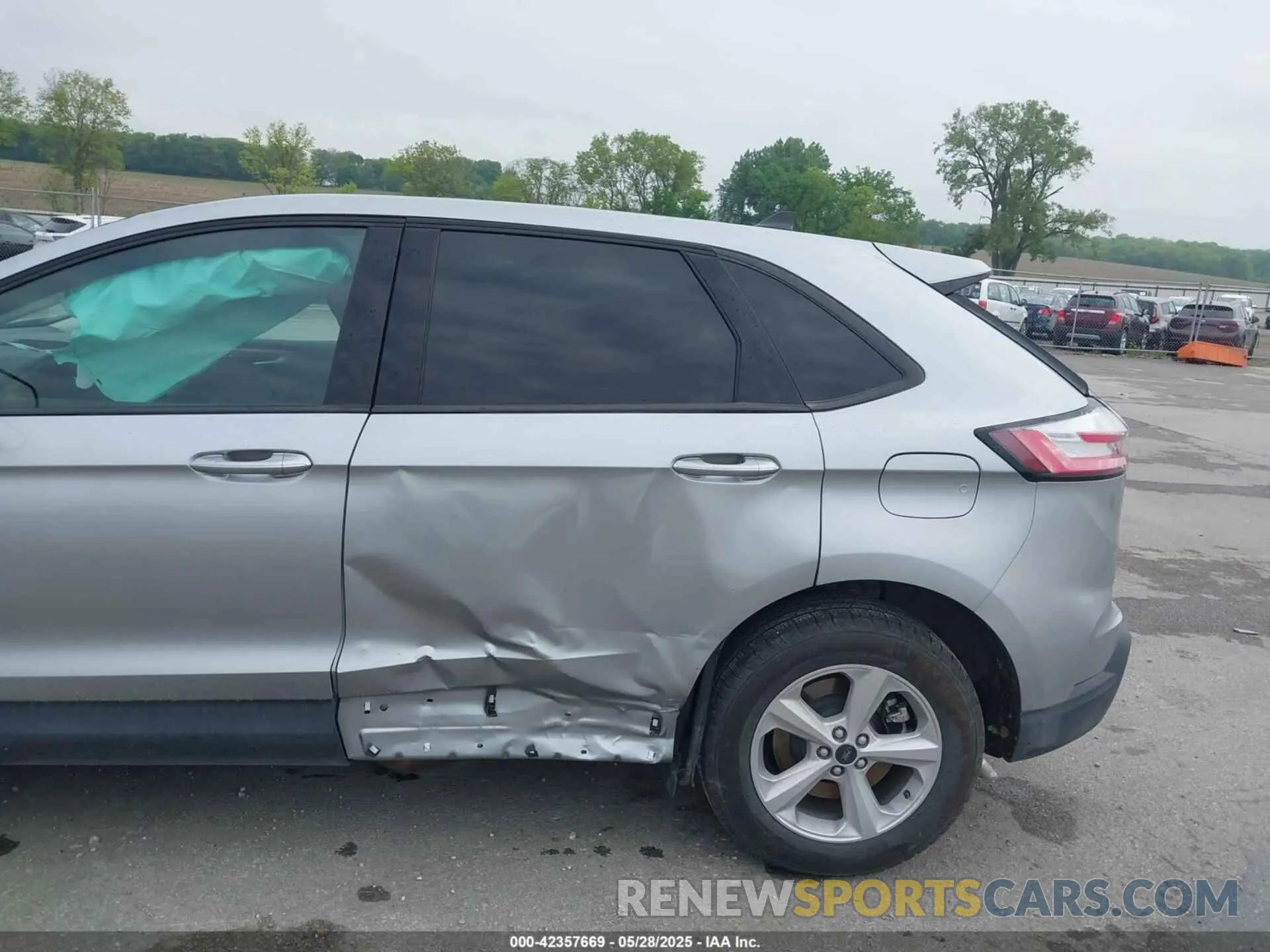 6 Photograph of a damaged car 2FMPK4G97RBB21491 FORD EDGE 2024