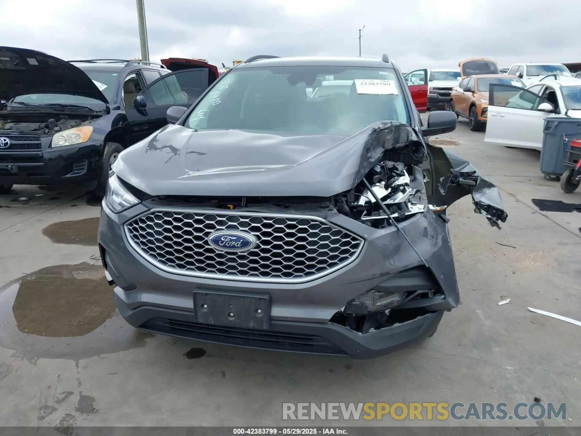 12 Photograph of a damaged car 2FMPK4G98RBA34456 FORD EDGE 2024