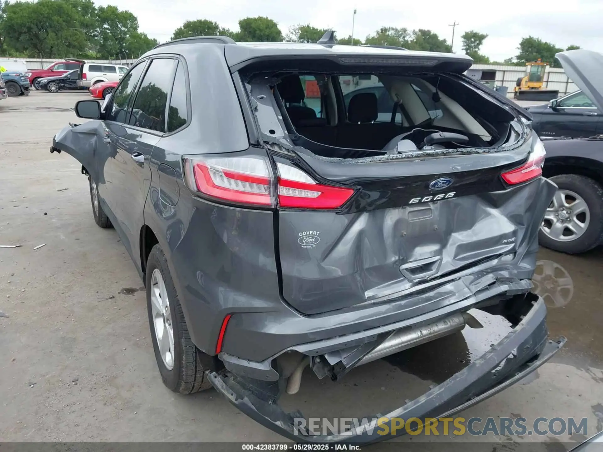 3 Photograph of a damaged car 2FMPK4G98RBA34456 FORD EDGE 2024