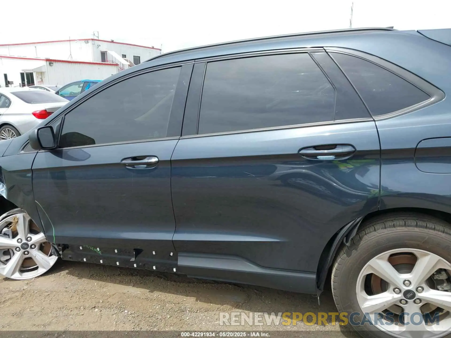 14 Photograph of a damaged car 2FMPK4G99RBA24809 FORD EDGE 2024