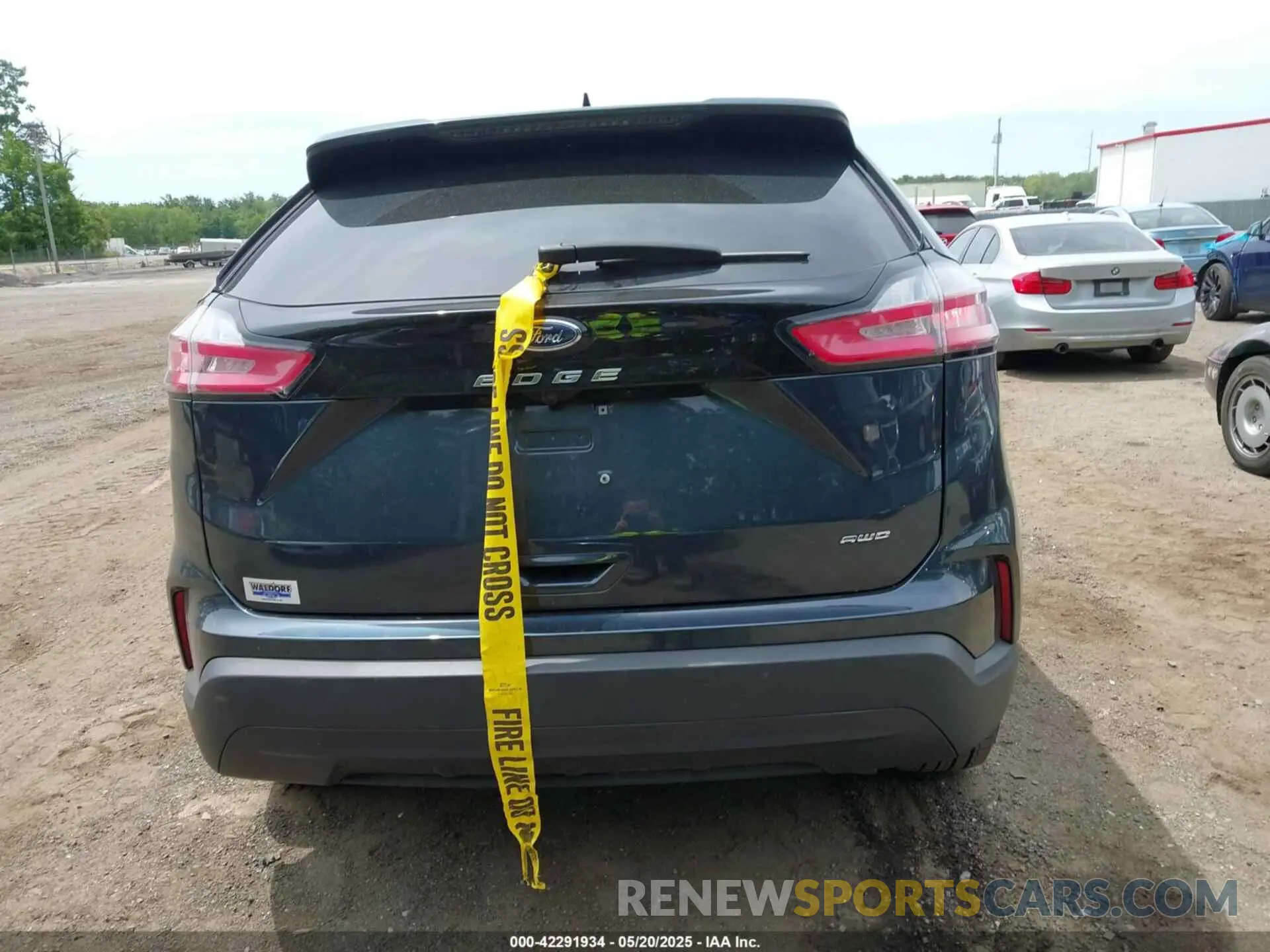 16 Photograph of a damaged car 2FMPK4G99RBA24809 FORD EDGE 2024