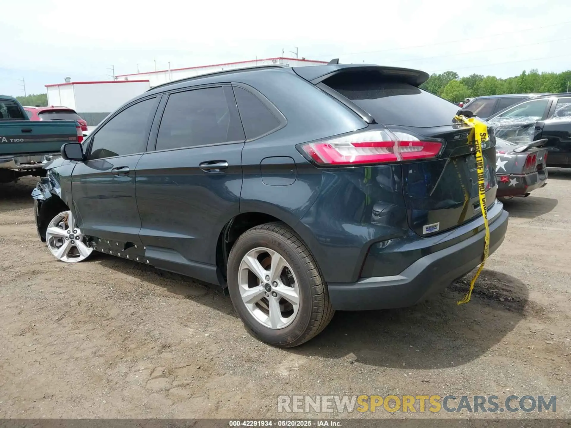 3 Photograph of a damaged car 2FMPK4G99RBA24809 FORD EDGE 2024