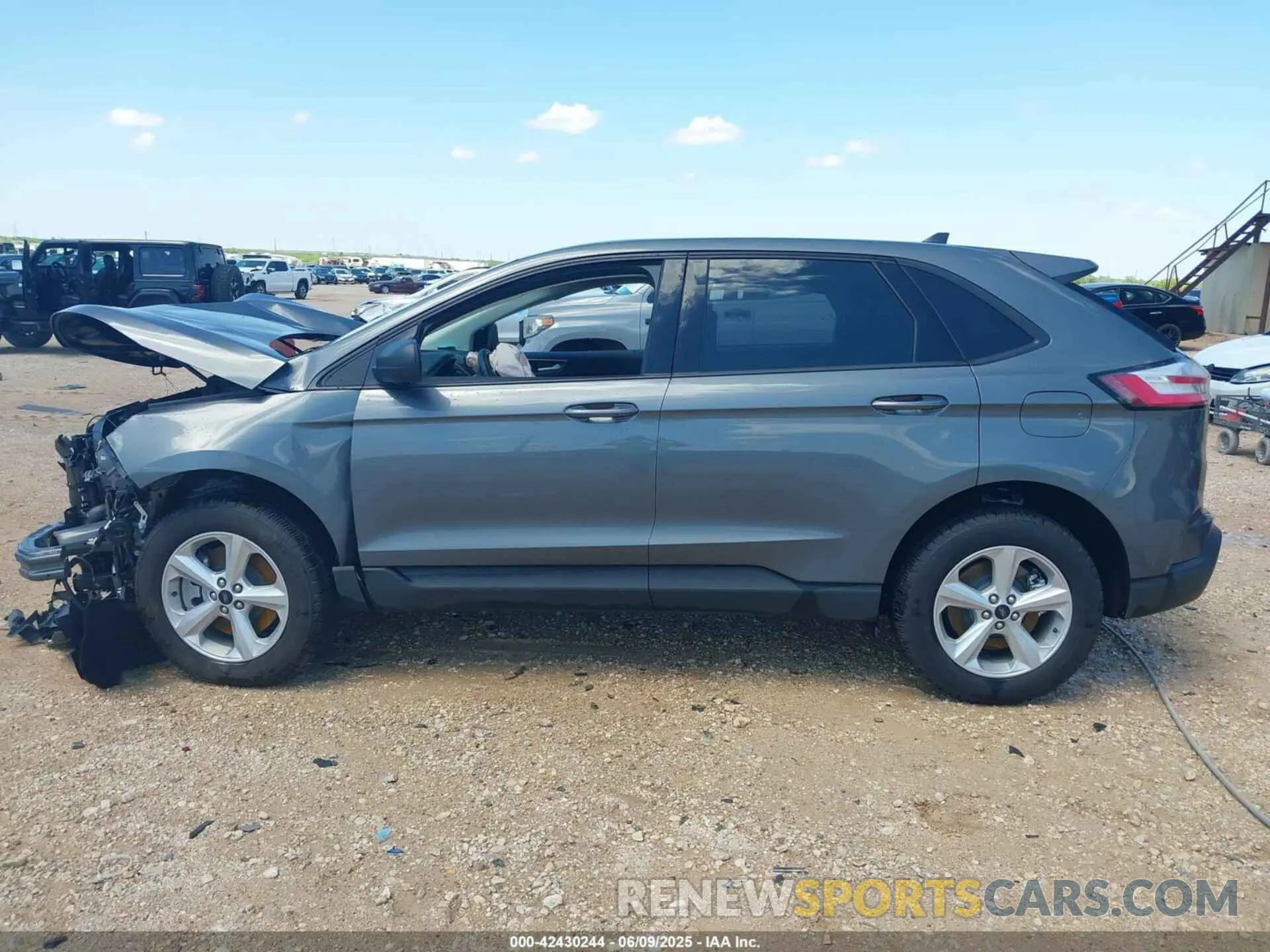 14 Photograph of a damaged car 2FMPK4G99RBB18608 FORD EDGE 2024
