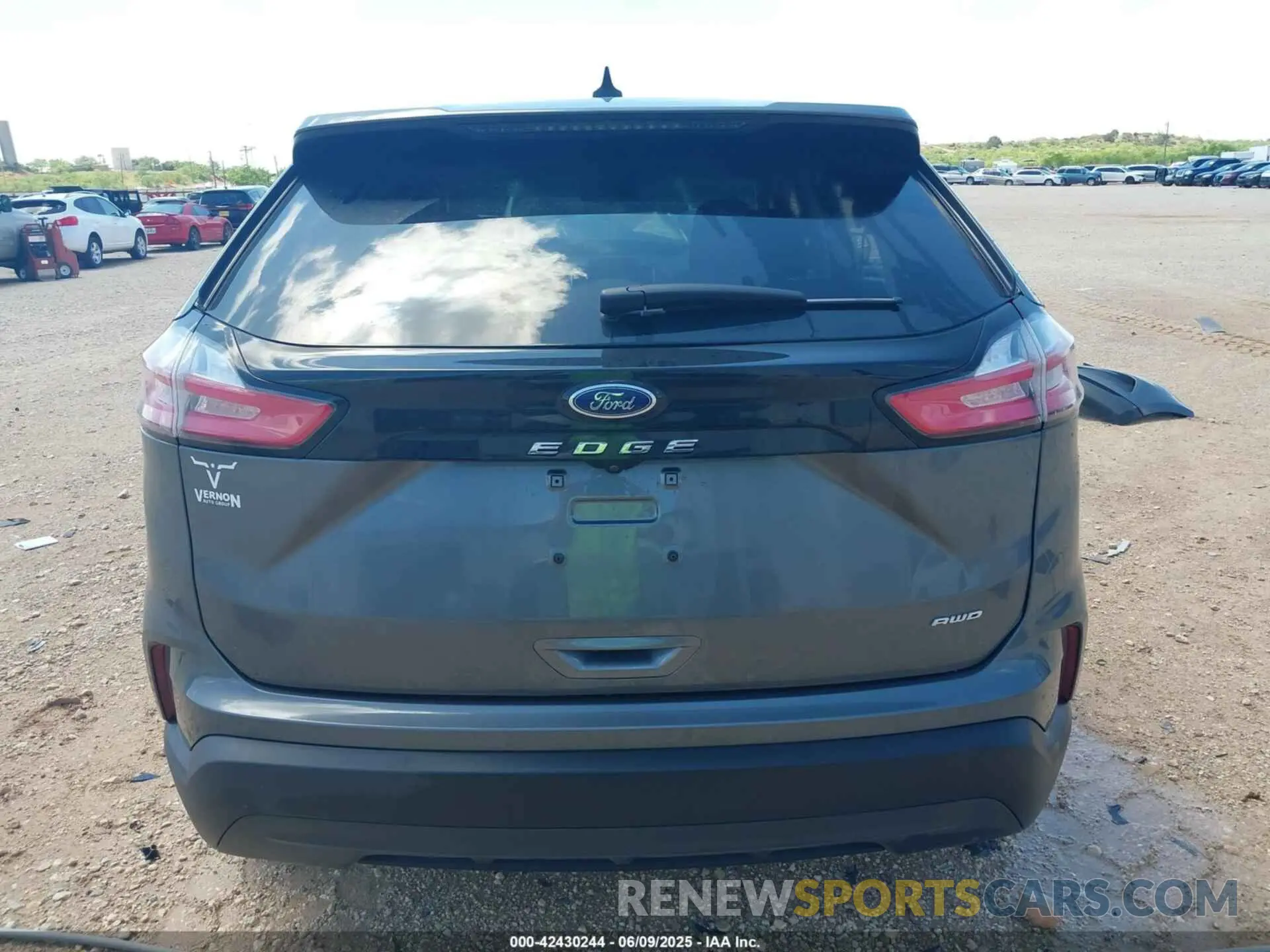 16 Photograph of a damaged car 2FMPK4G99RBB18608 FORD EDGE 2024