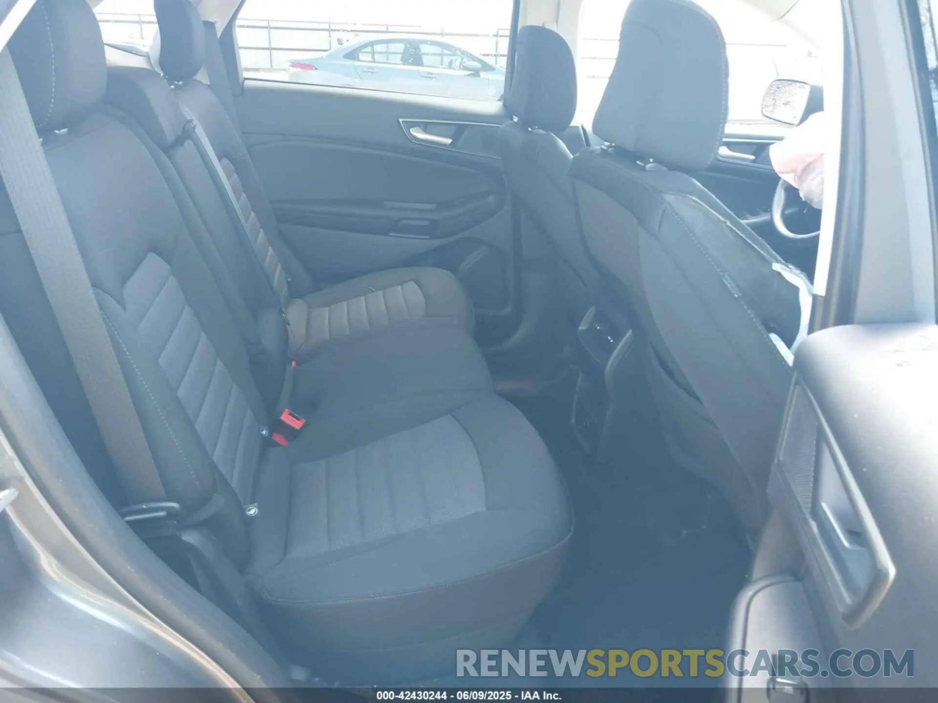 8 Photograph of a damaged car 2FMPK4G99RBB18608 FORD EDGE 2024