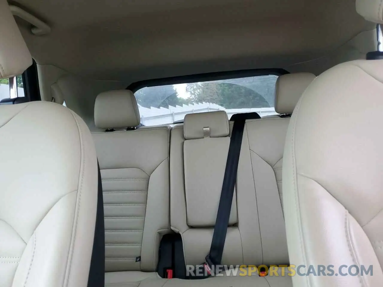 10 Photograph of a damaged car 2FMPK4J90RBA35500 FORD EDGE 2024
