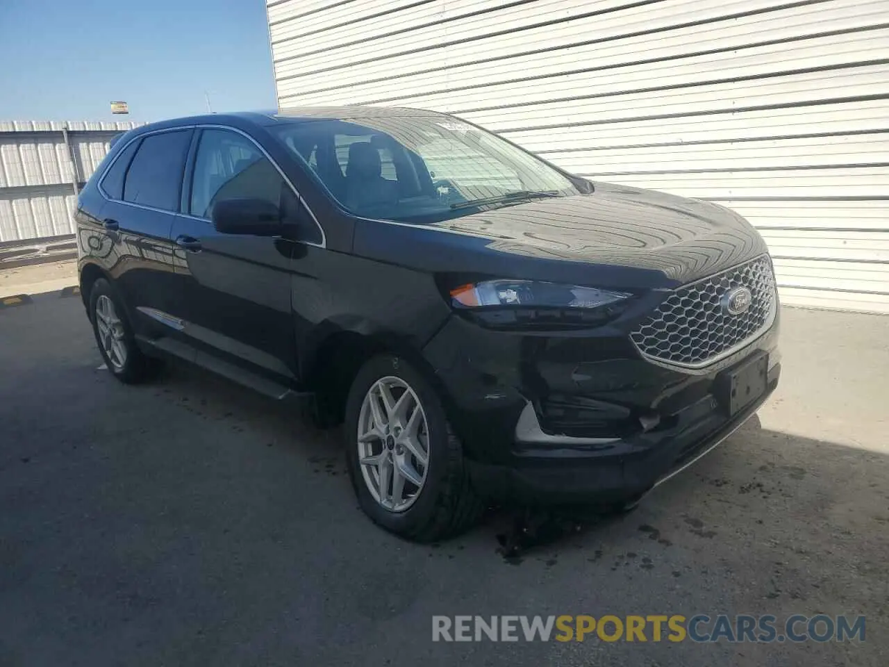 4 Photograph of a damaged car 2FMPK4J90RBA37263 FORD EDGE 2024