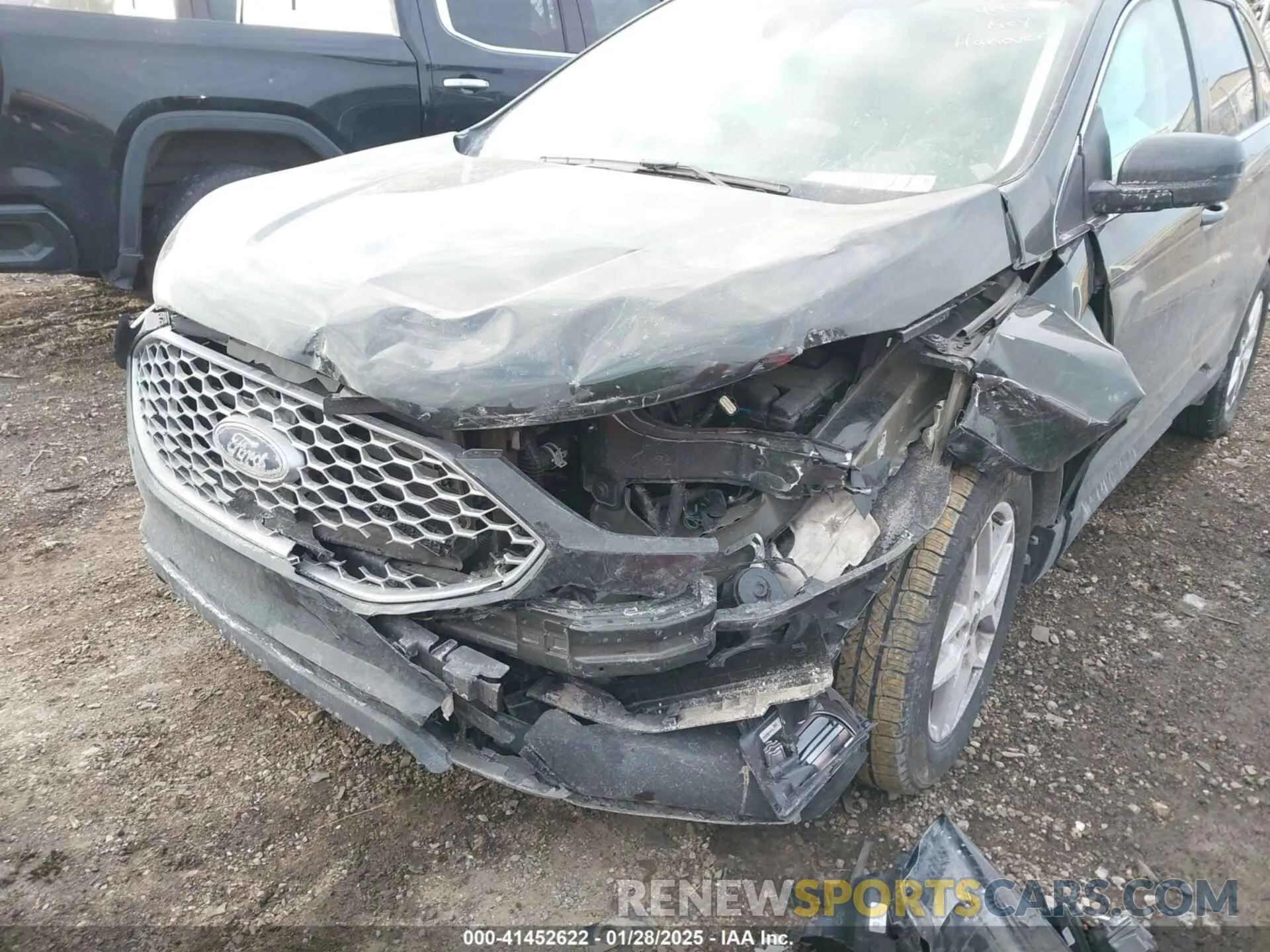 6 Photograph of a damaged car 2FMPK4J90RBA42513 FORD EDGE 2024