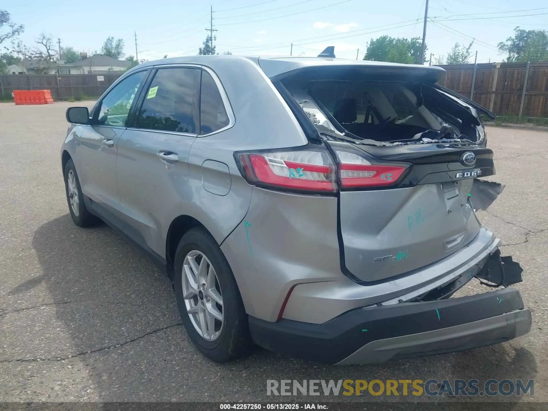 3 Photograph of a damaged car 2FMPK4J90RBA48652 FORD EDGE 2024