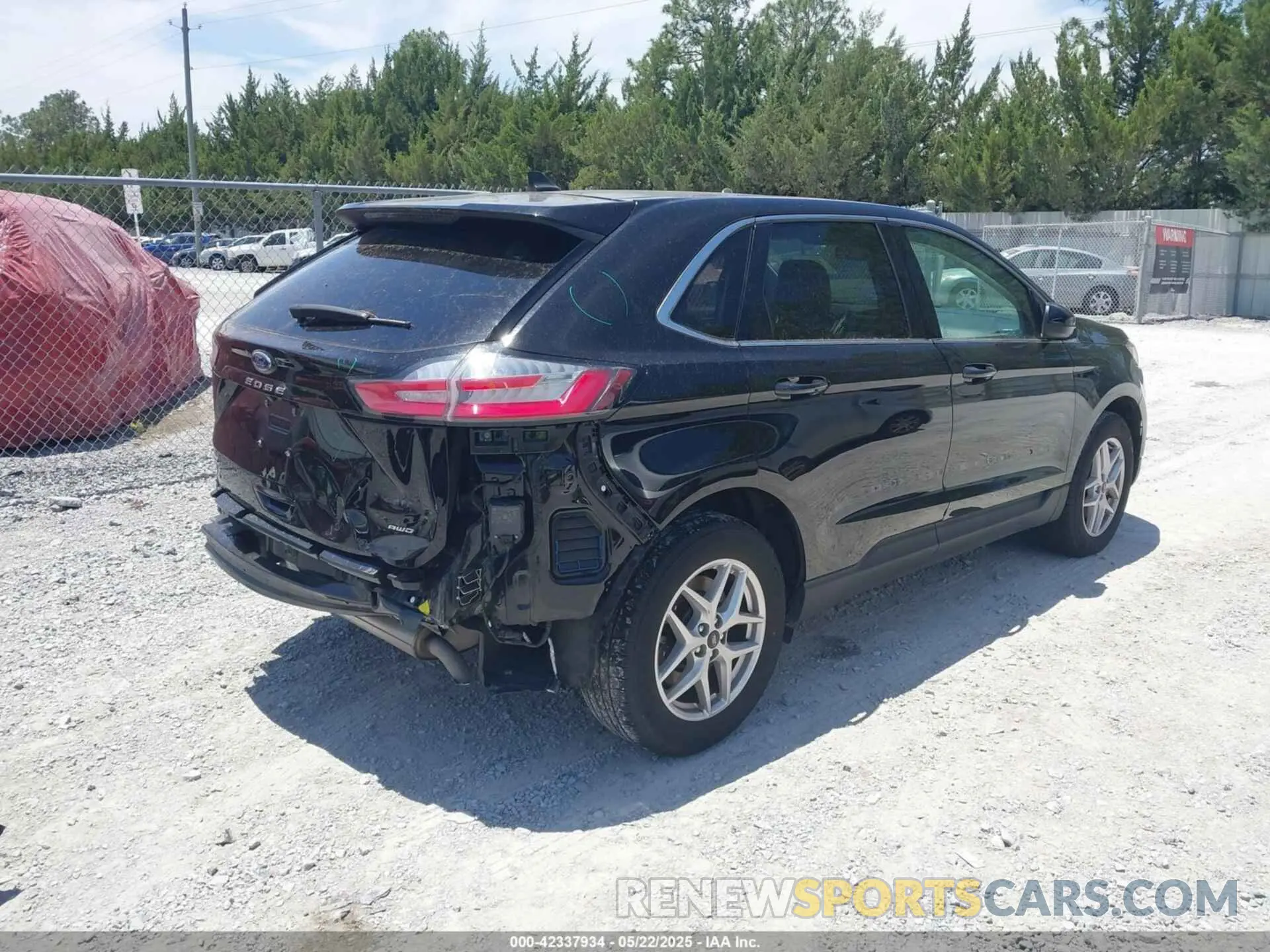 4 Photograph of a damaged car 2FMPK4J90RBA51082 FORD EDGE 2024