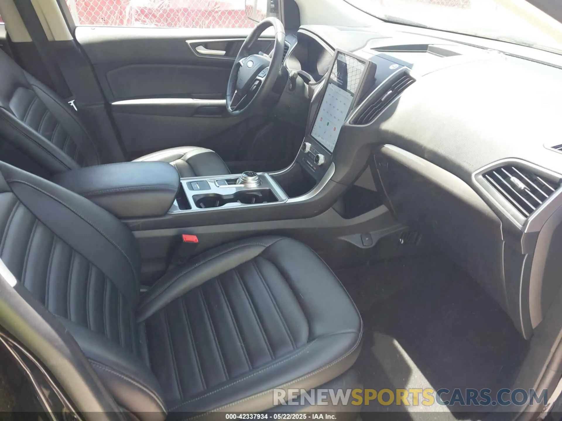 5 Photograph of a damaged car 2FMPK4J90RBA51082 FORD EDGE 2024