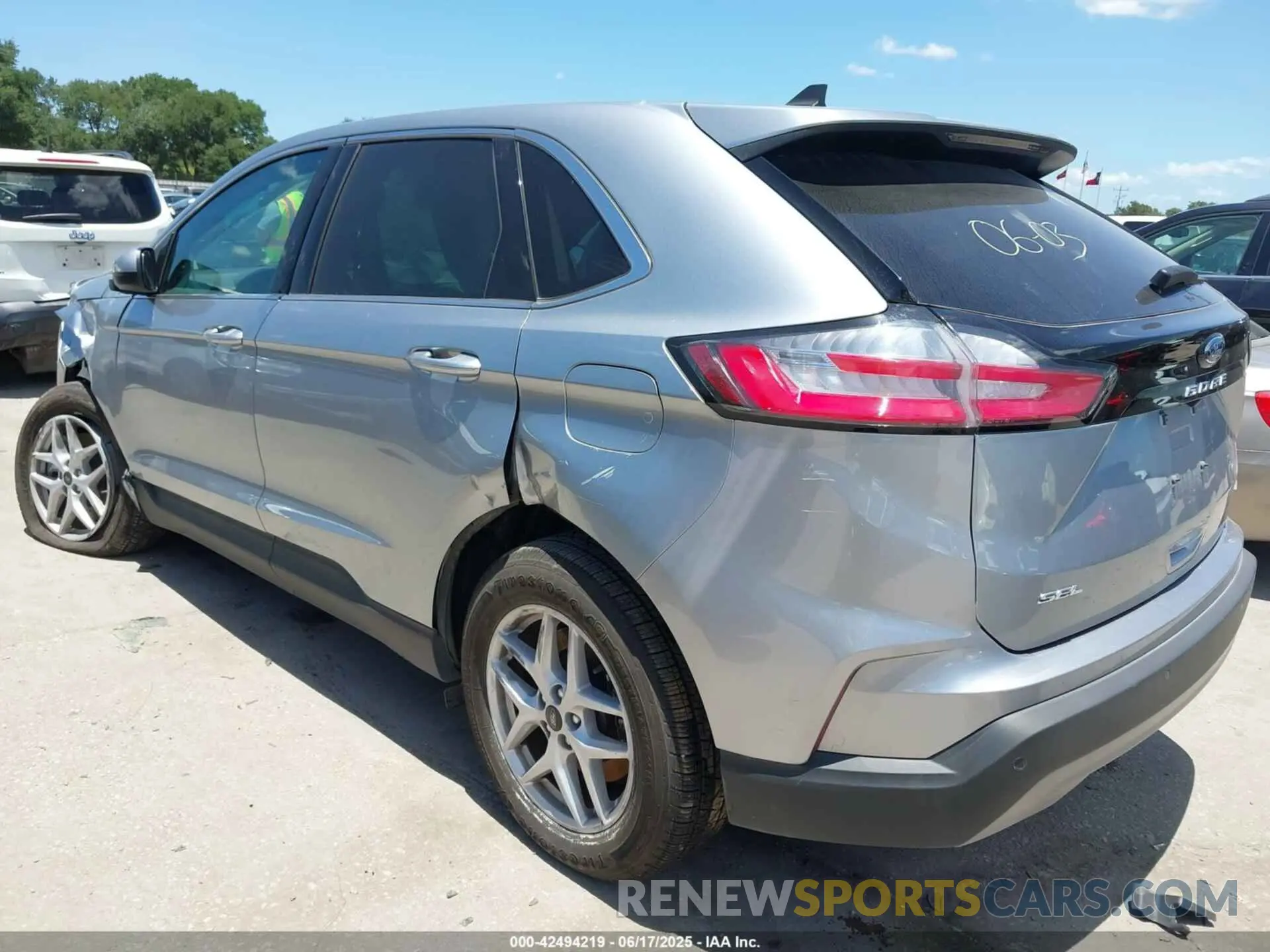 3 Photograph of a damaged car 2FMPK4J90RBA77925 FORD EDGE 2024
