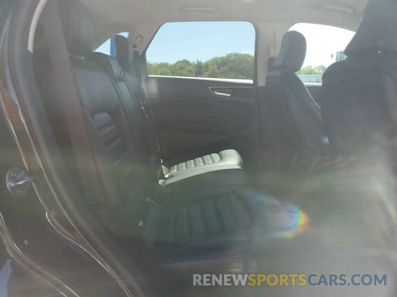 11 Photograph of a damaged car 2FMPK4J90RBB00300 FORD EDGE 2024