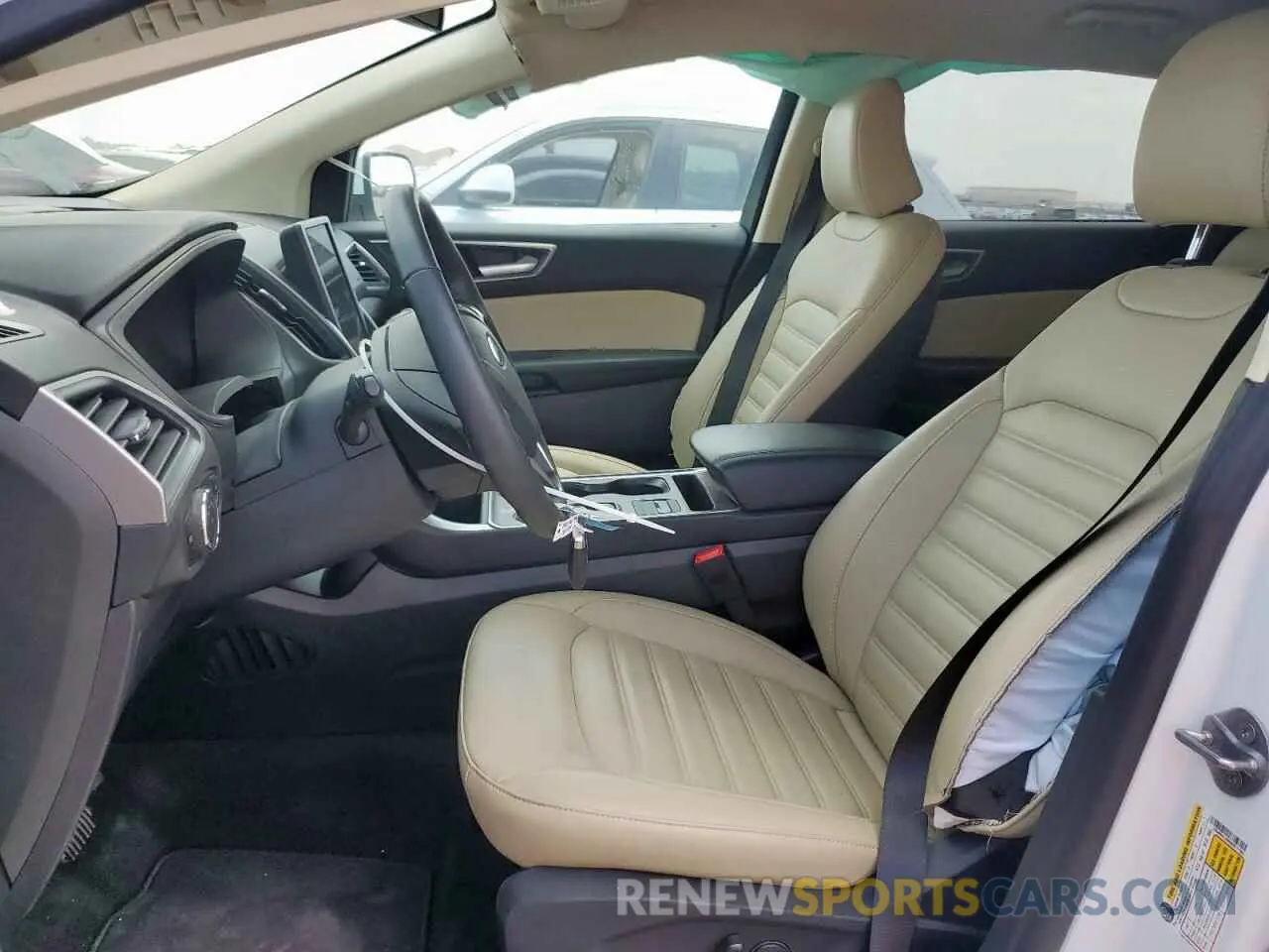 7 Photograph of a damaged car 2FMPK4J90RBB11085 FORD EDGE 2024