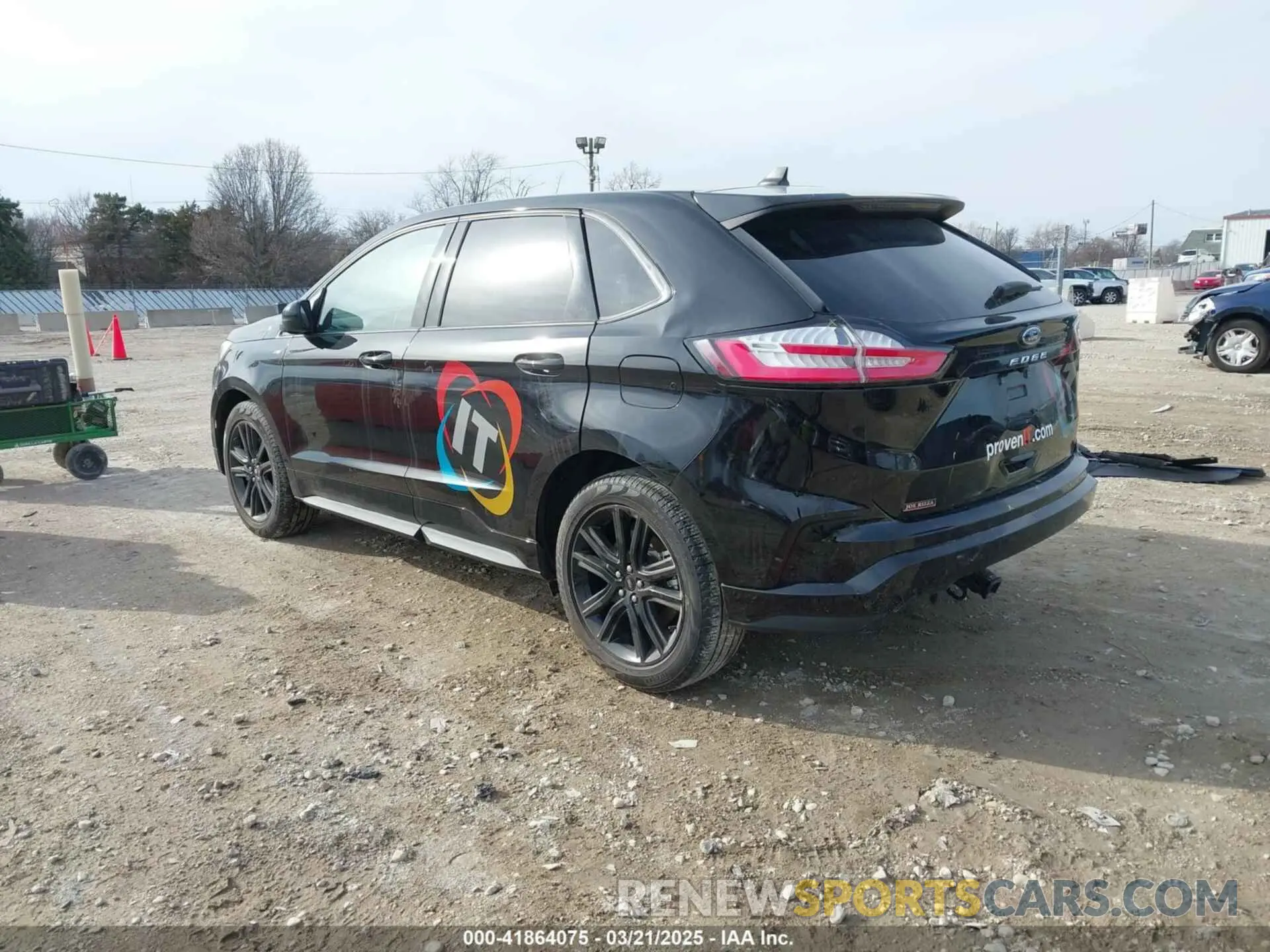 3 Photograph of a damaged car 2FMPK4J91RBA36154 FORD EDGE 2024