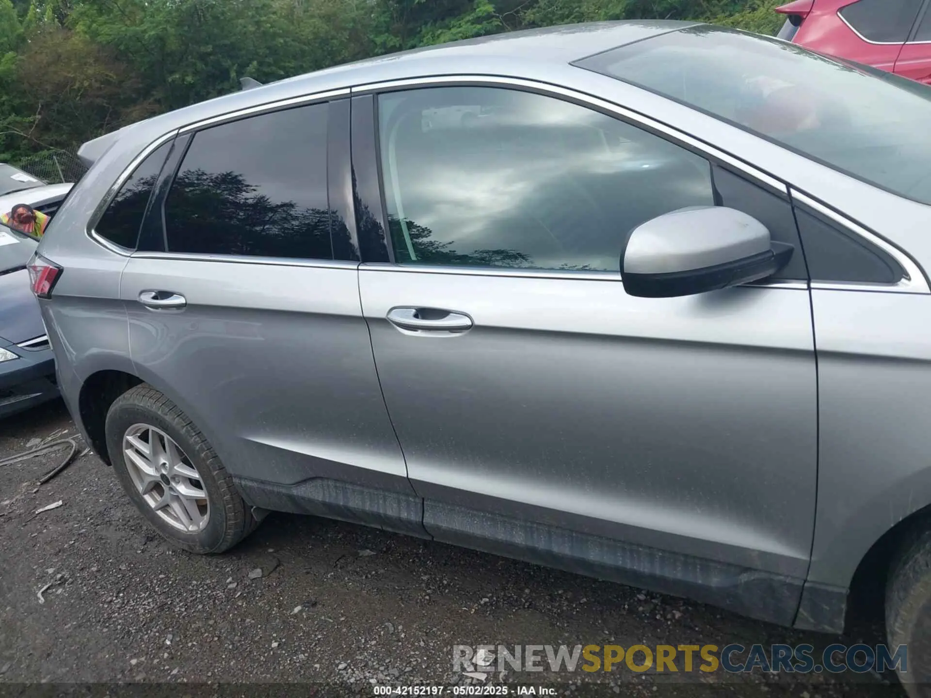 13 Photograph of a damaged car 2FMPK4J91RBA68960 FORD EDGE 2024