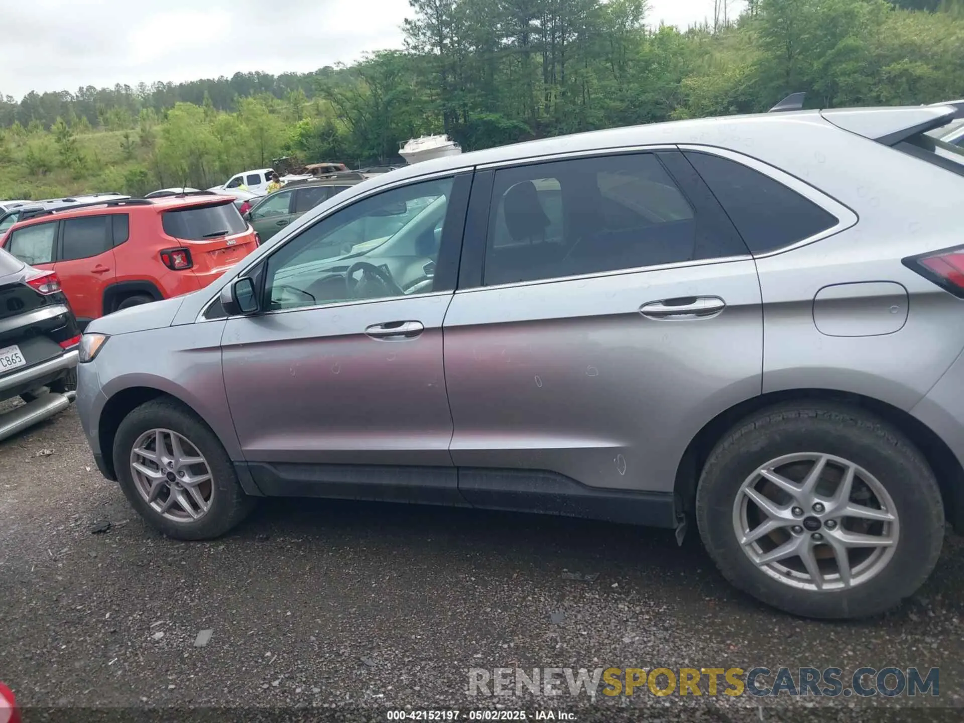 14 Photograph of a damaged car 2FMPK4J91RBA68960 FORD EDGE 2024