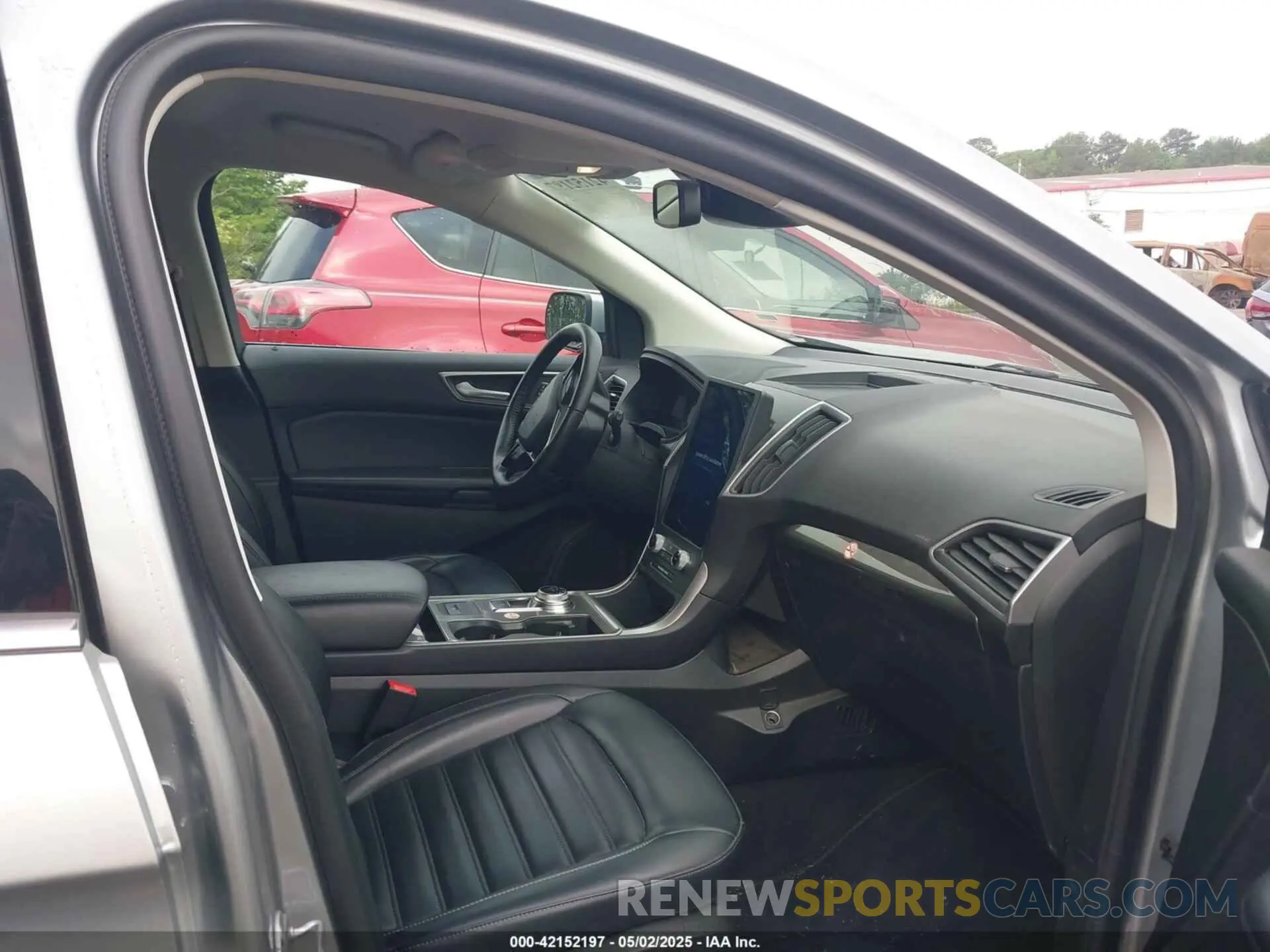 5 Photograph of a damaged car 2FMPK4J91RBA68960 FORD EDGE 2024