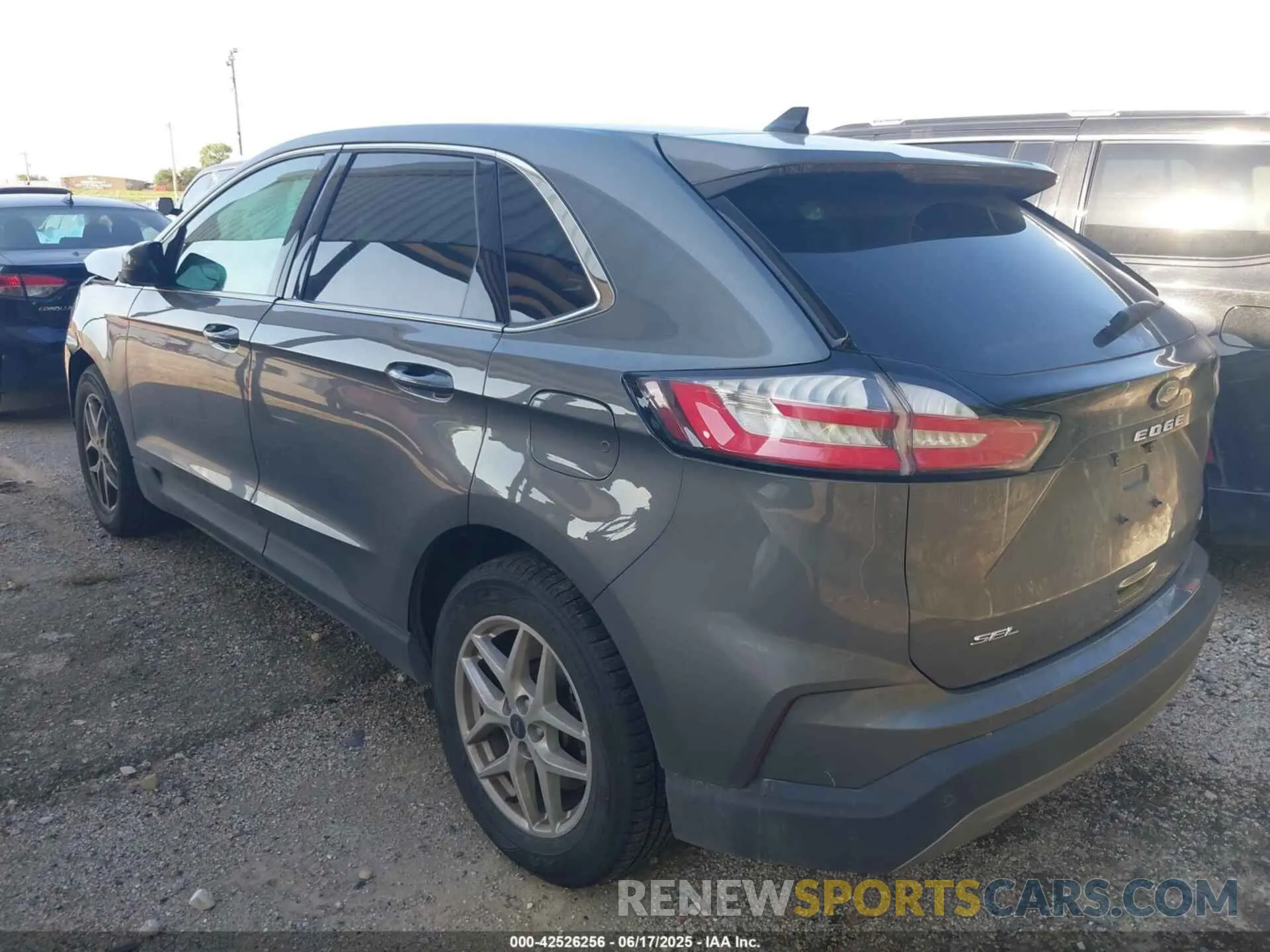 3 Photograph of a damaged car 2FMPK4J91RBA78968 FORD EDGE 2024