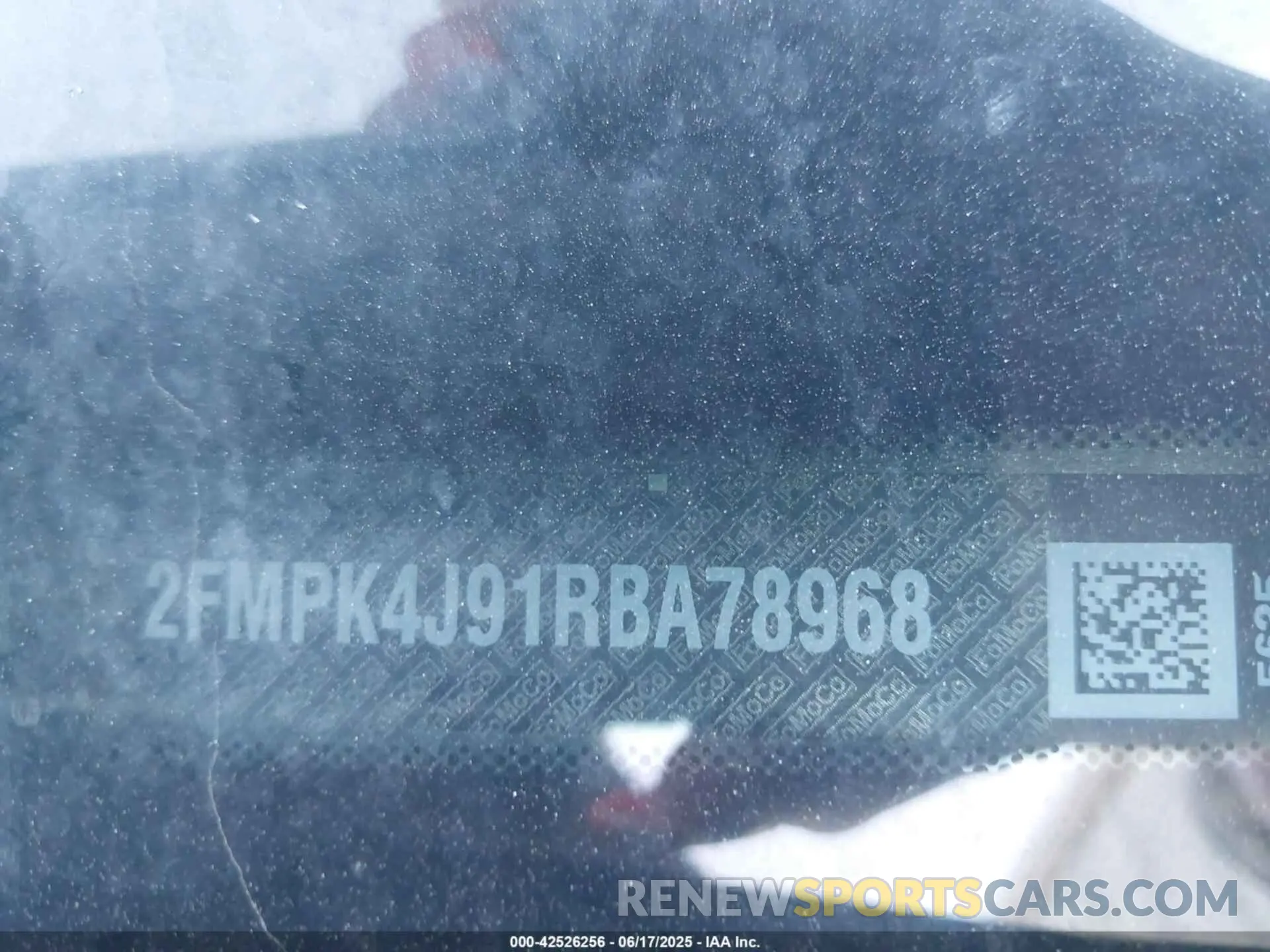 9 Photograph of a damaged car 2FMPK4J91RBA78968 FORD EDGE 2024