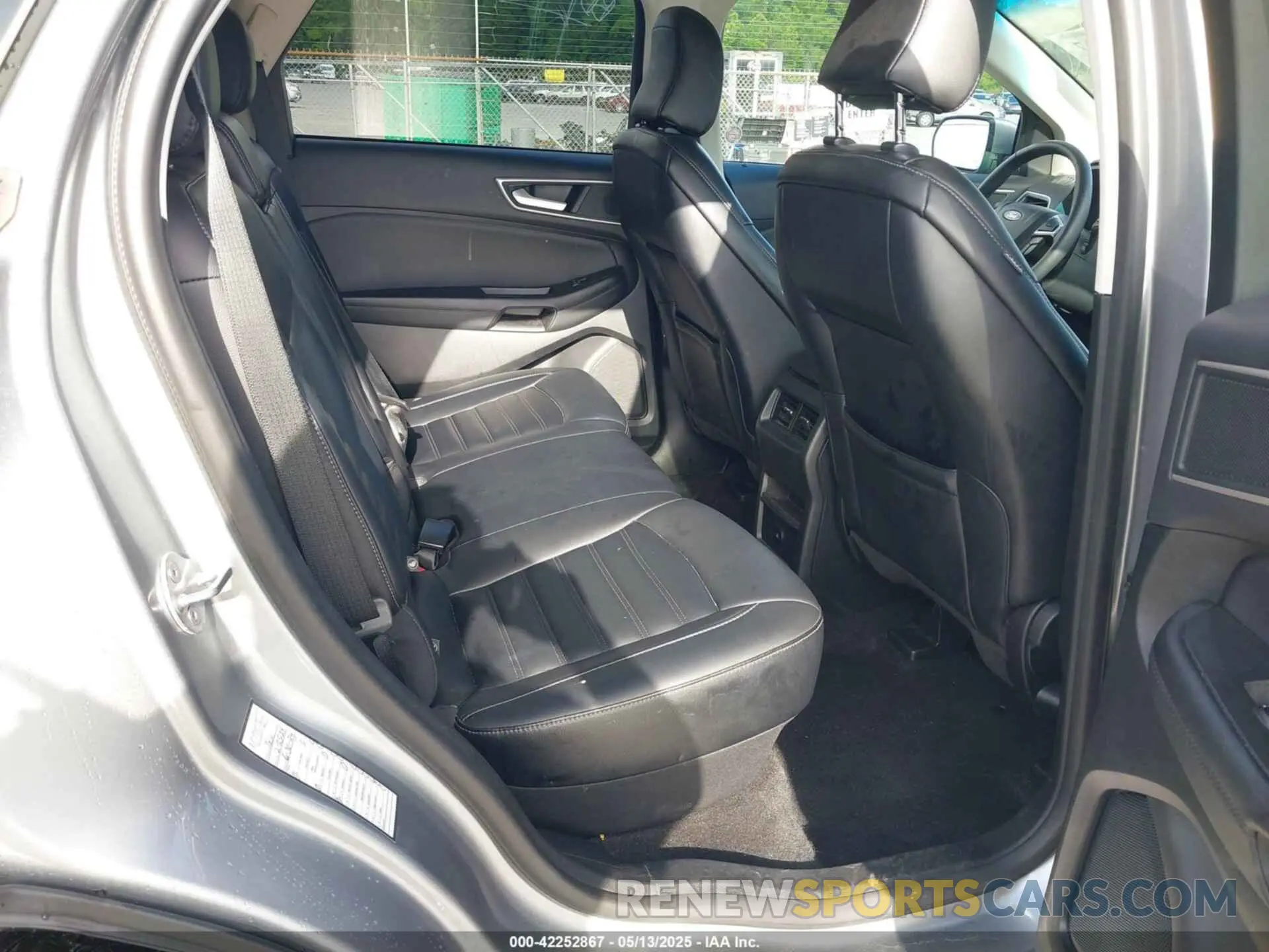8 Photograph of a damaged car 2FMPK4J91RBA88111 FORD EDGE 2024