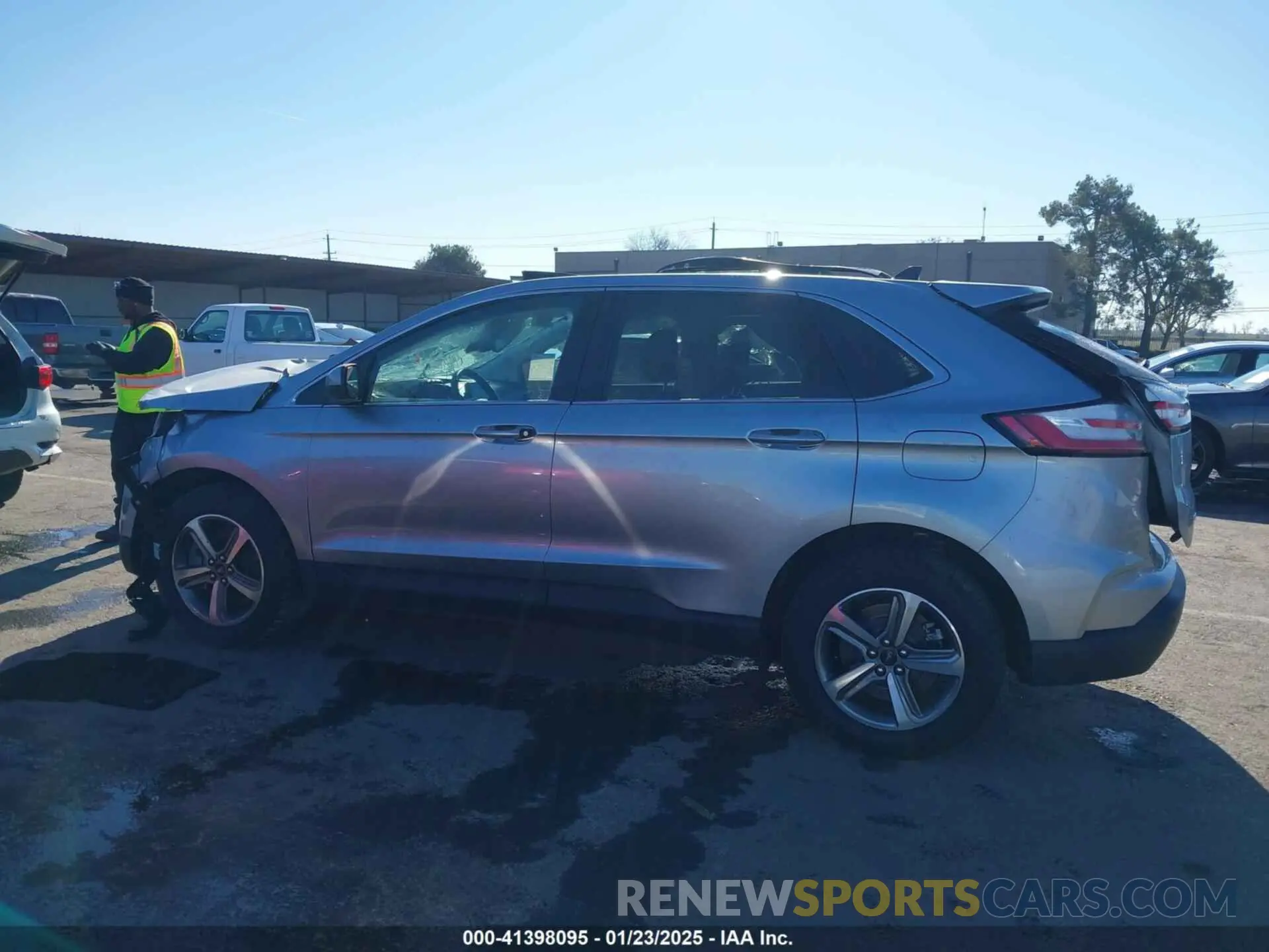 14 Photograph of a damaged car 2FMPK4J91RBA91607 FORD EDGE 2024