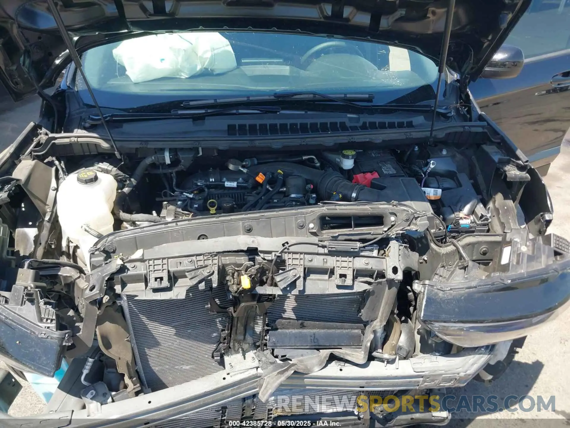 10 Photograph of a damaged car 2FMPK4J91RBB24203 FORD EDGE 2024