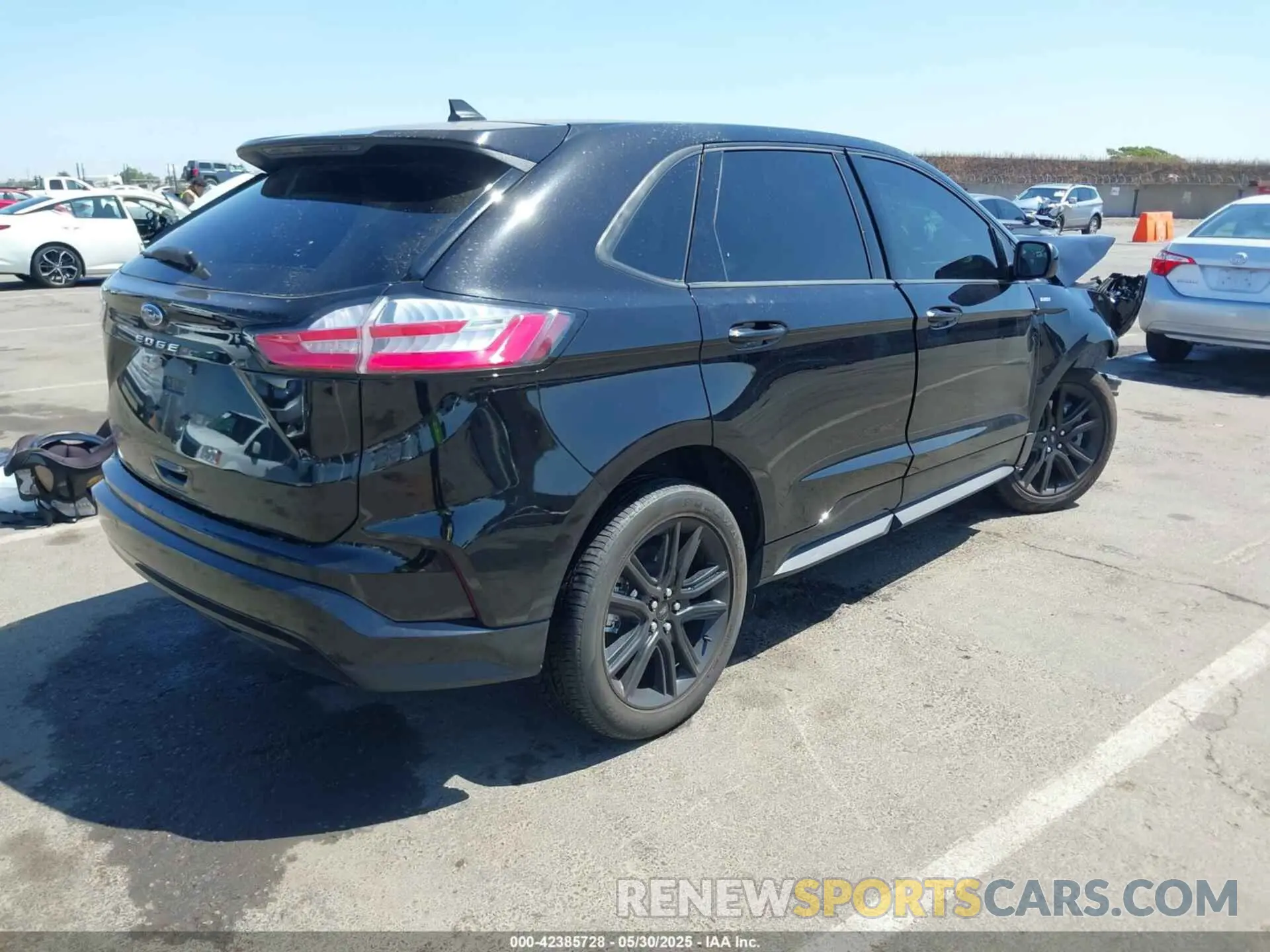 4 Photograph of a damaged car 2FMPK4J91RBB24203 FORD EDGE 2024